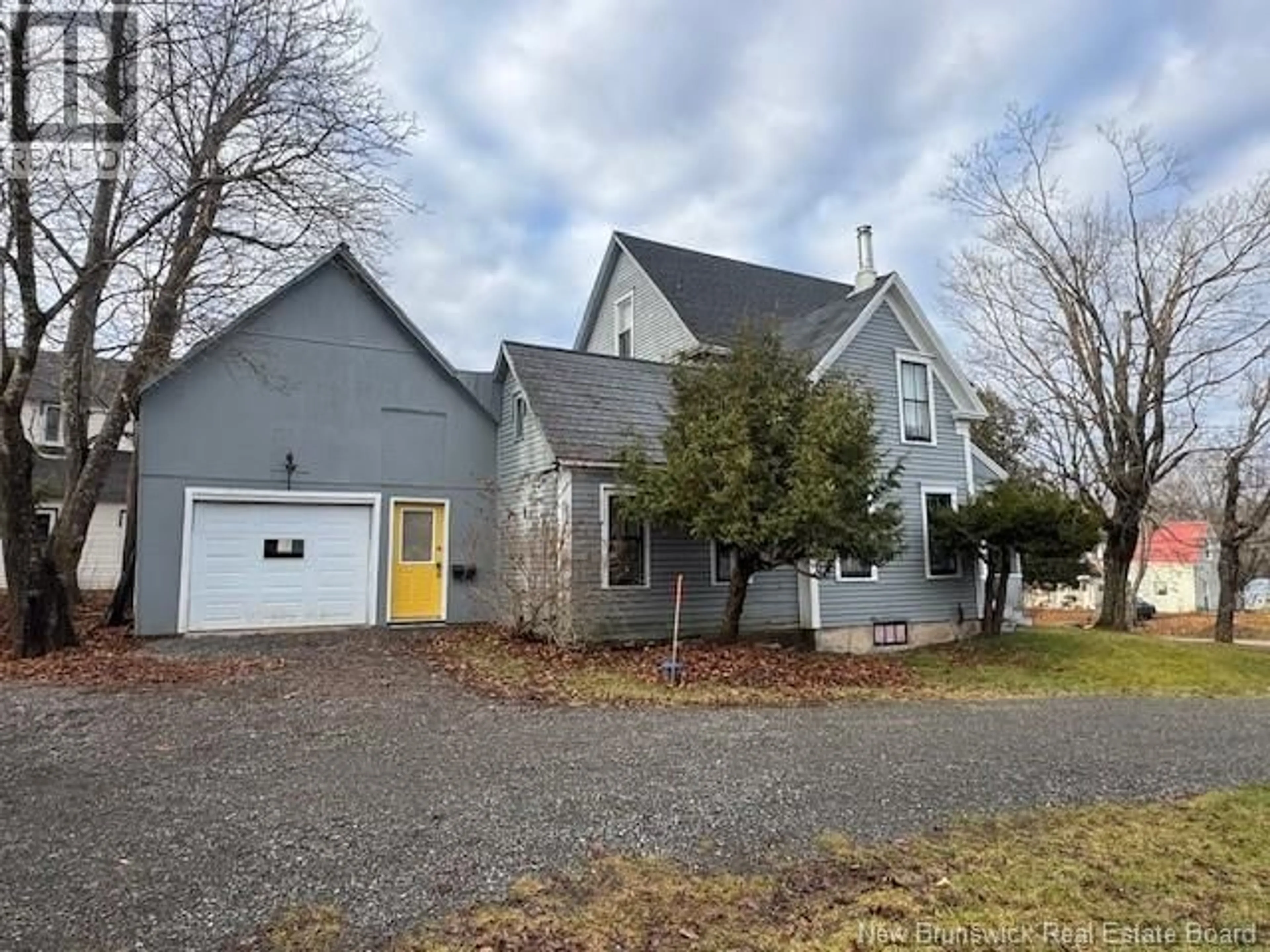 A pic from outside/outdoor area/front of a property/back of a property/a pic from drone, street for 4582 ROUTE 880, Havelock New Brunswick E4Z5K8