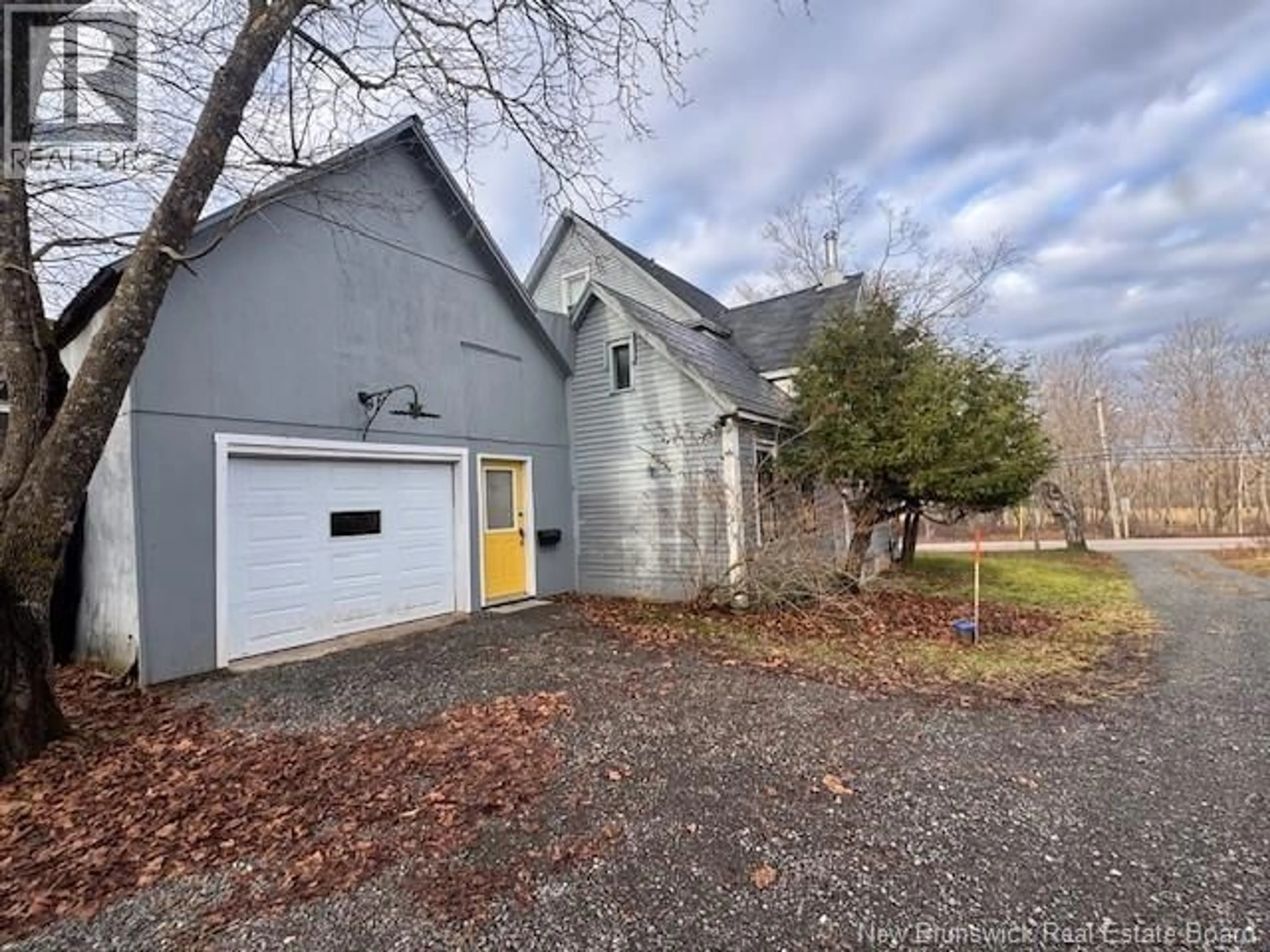 A pic from outside/outdoor area/front of a property/back of a property/a pic from drone, street for 4582 ROUTE 880, Havelock New Brunswick E4Z5K8