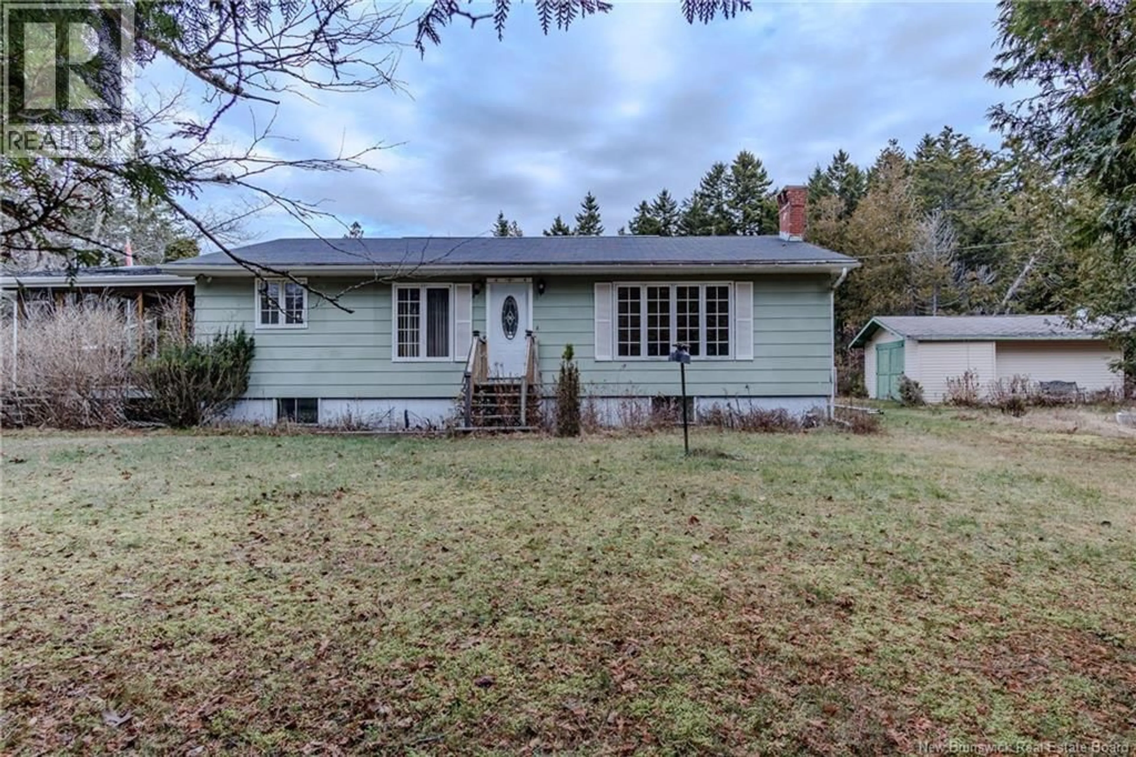 A pic from outside/outdoor area/front of a property/back of a property/a pic from drone, street for 207 FRENCH VILLAGE ROAD, Quispamsis New Brunswick E2S2V8