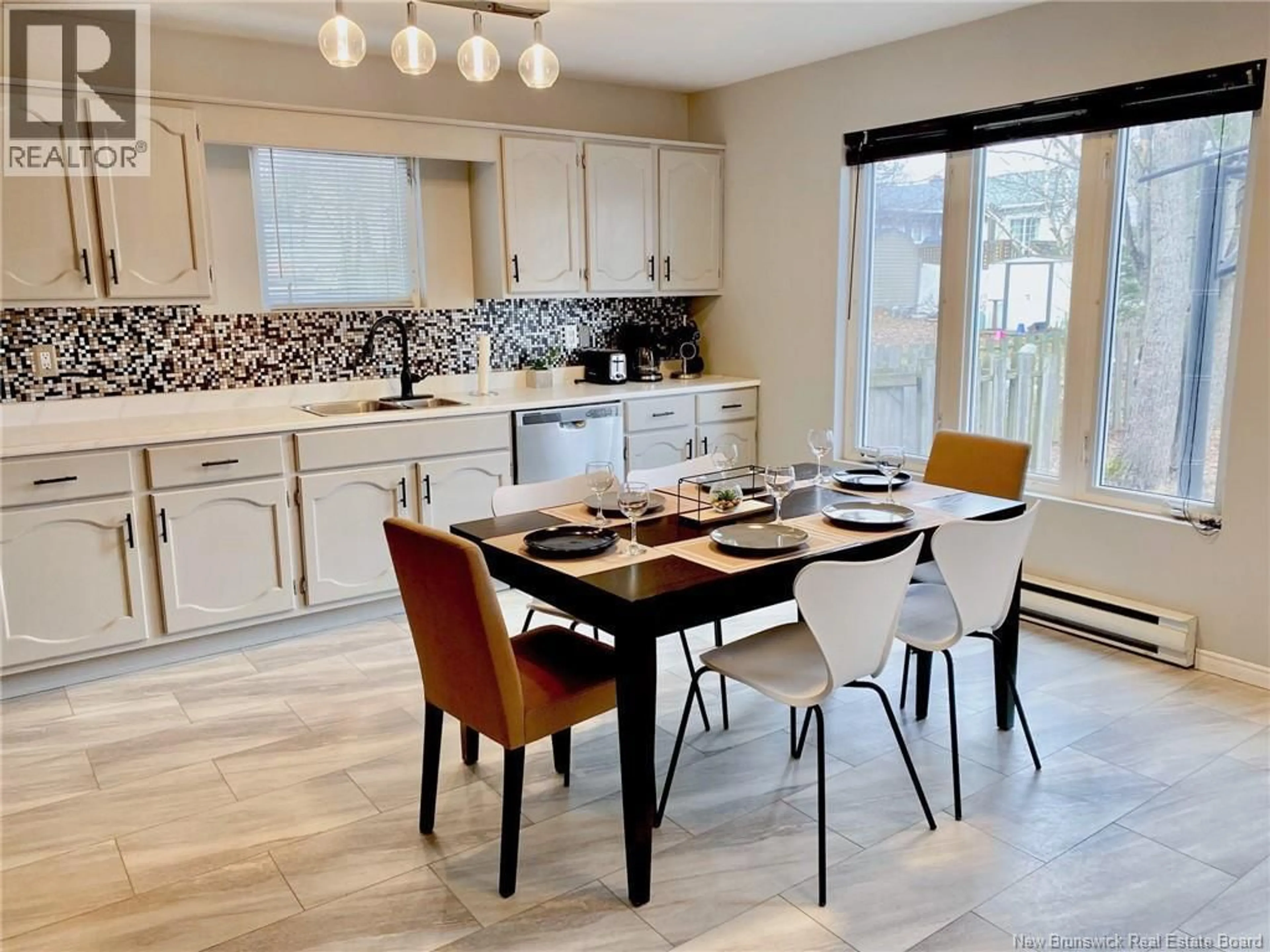 Open concept kitchen, wood/laminate floor for 35 MONAGHAN, Moncton New Brunswick E1A6H8