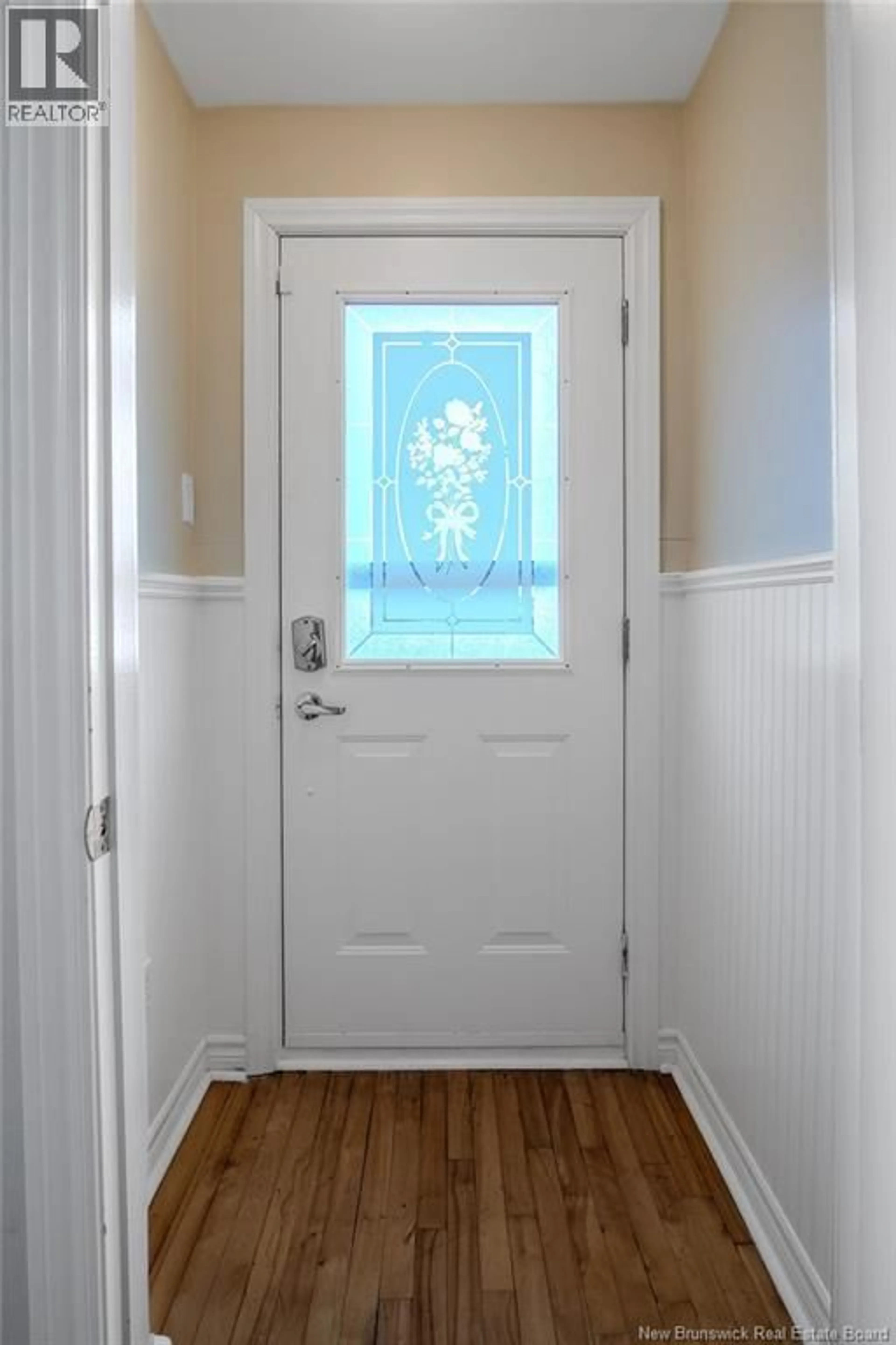 Indoor entryway for 9 TILLEY AVENUE, Saint John New Brunswick E2K4E2