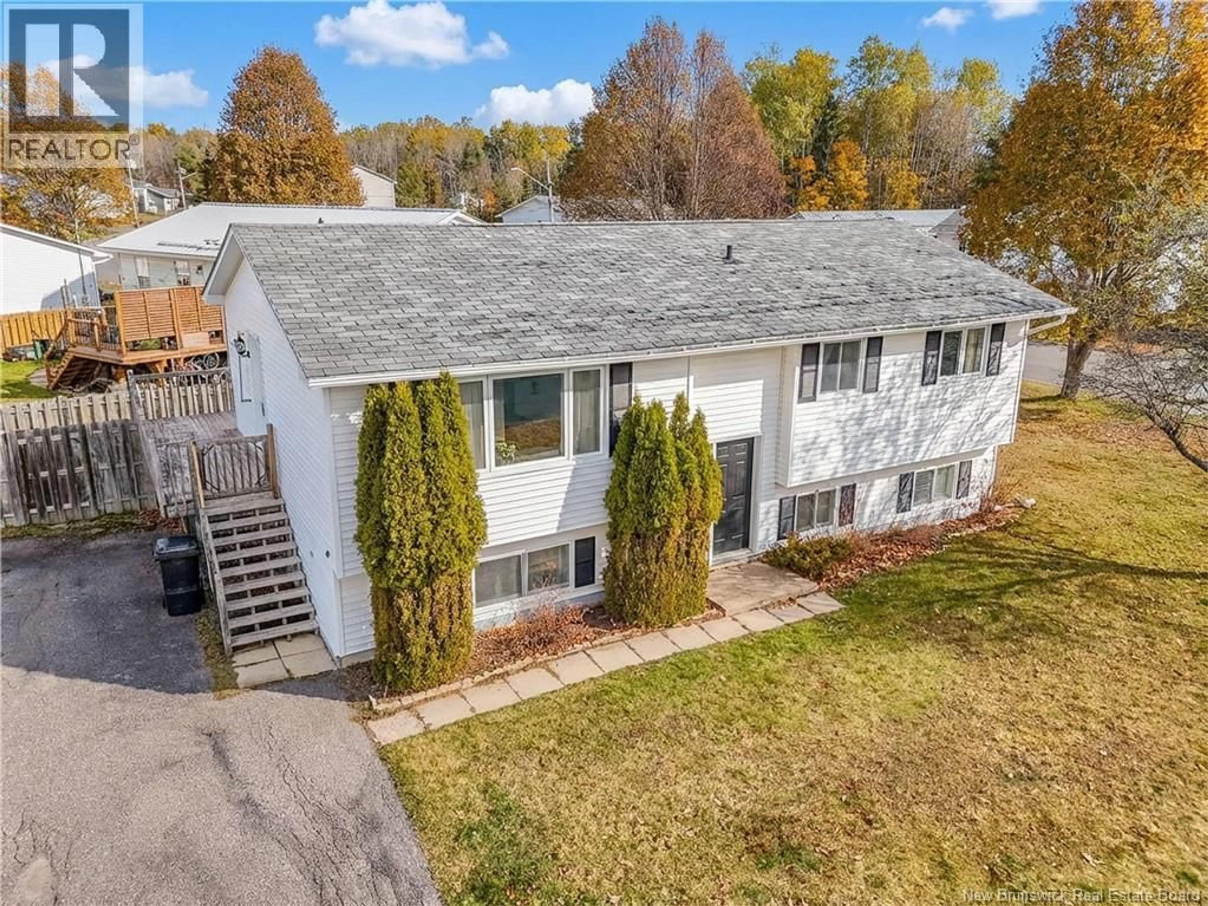 A pic from outside/outdoor area/front of a property/back of a property/a pic from drone, unknown for 40 MASON AVENUE, Fredericton New Brunswick E3A5R1