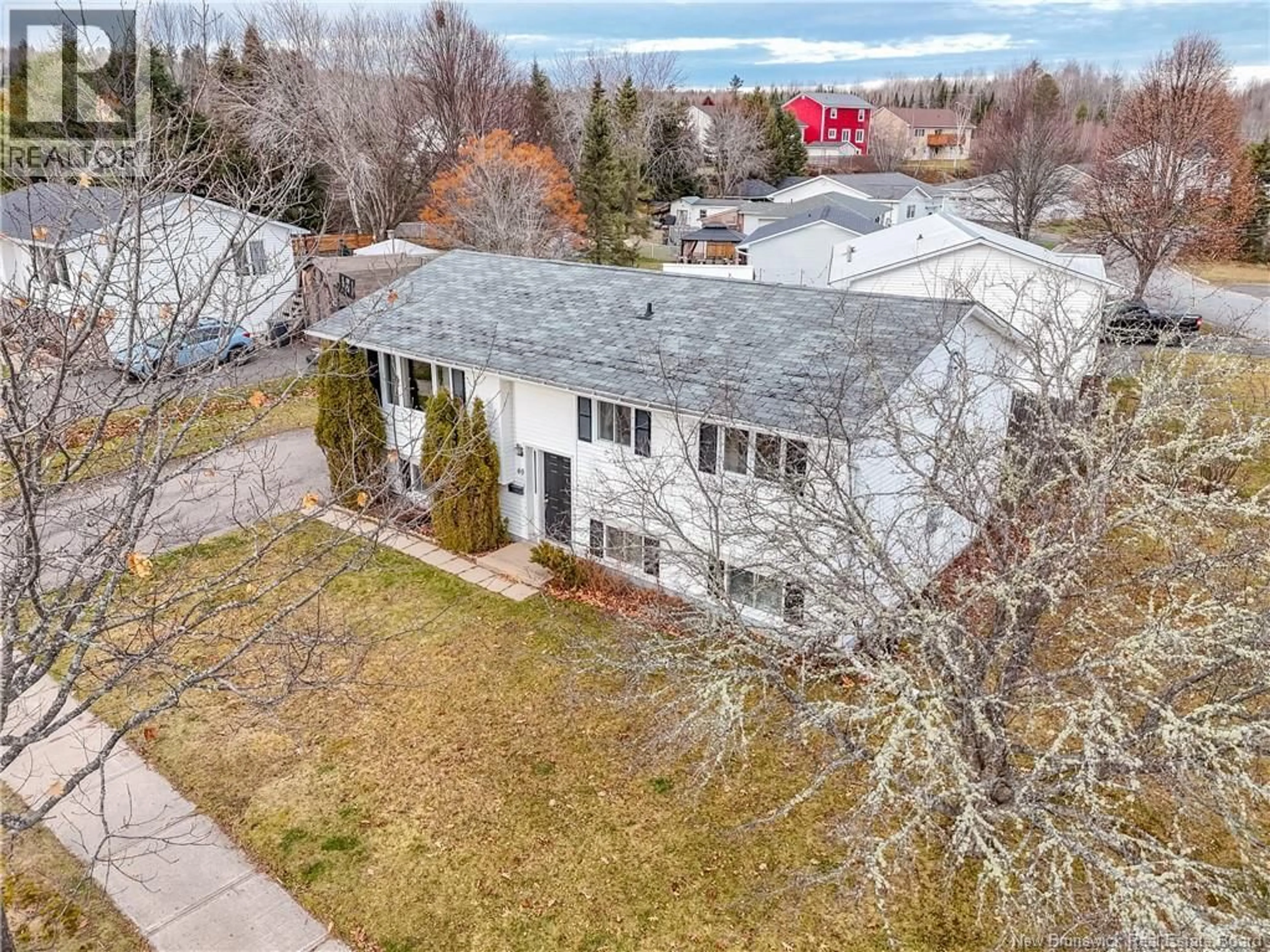 A pic from outside/outdoor area/front of a property/back of a property/a pic from drone, unknown for 40 MASON AVENUE, Fredericton New Brunswick E3A5R1