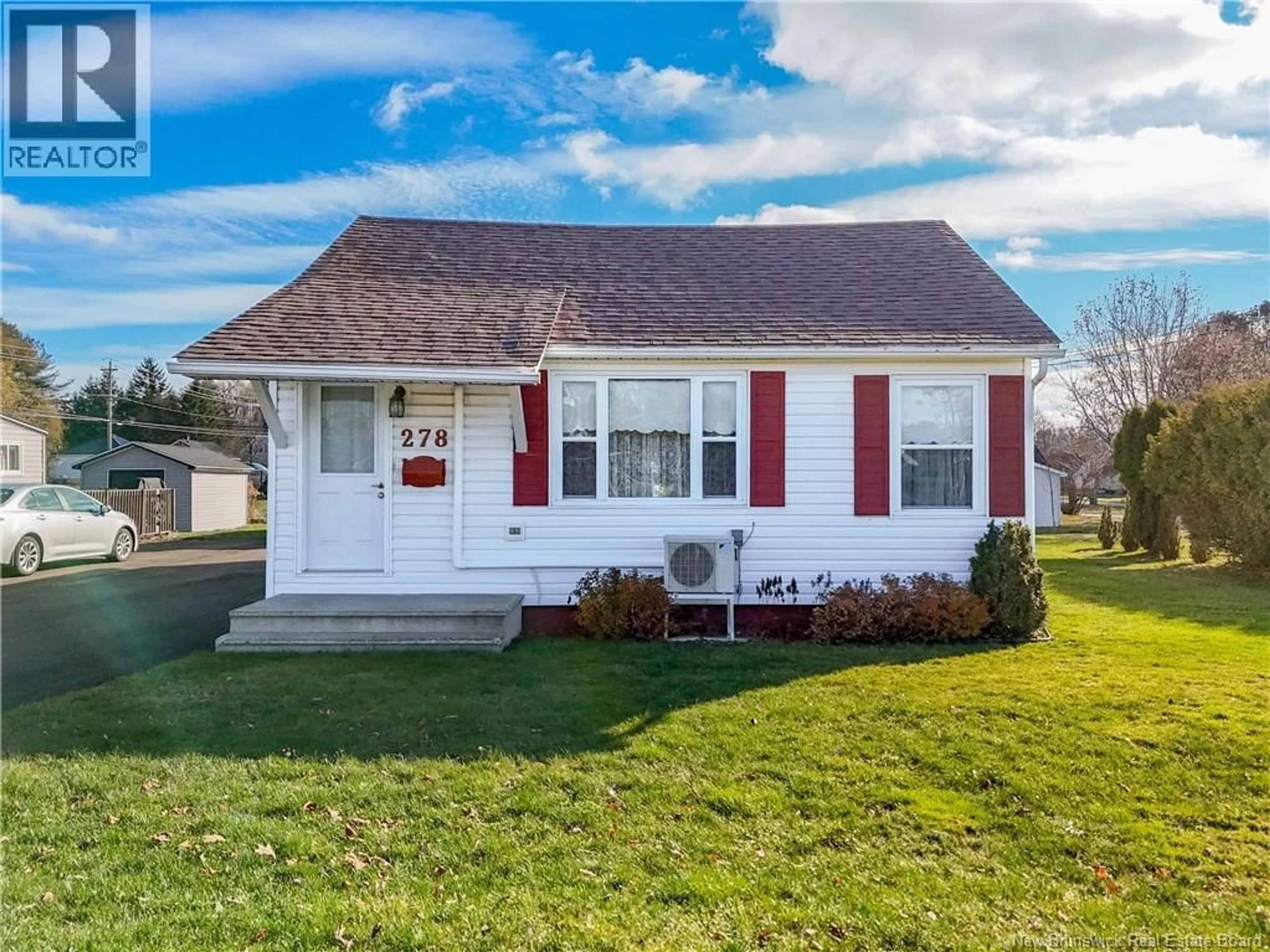 Home with vinyl exterior material, street for 278 NEILL STREET, Fredericton New Brunswick E3A2Z8