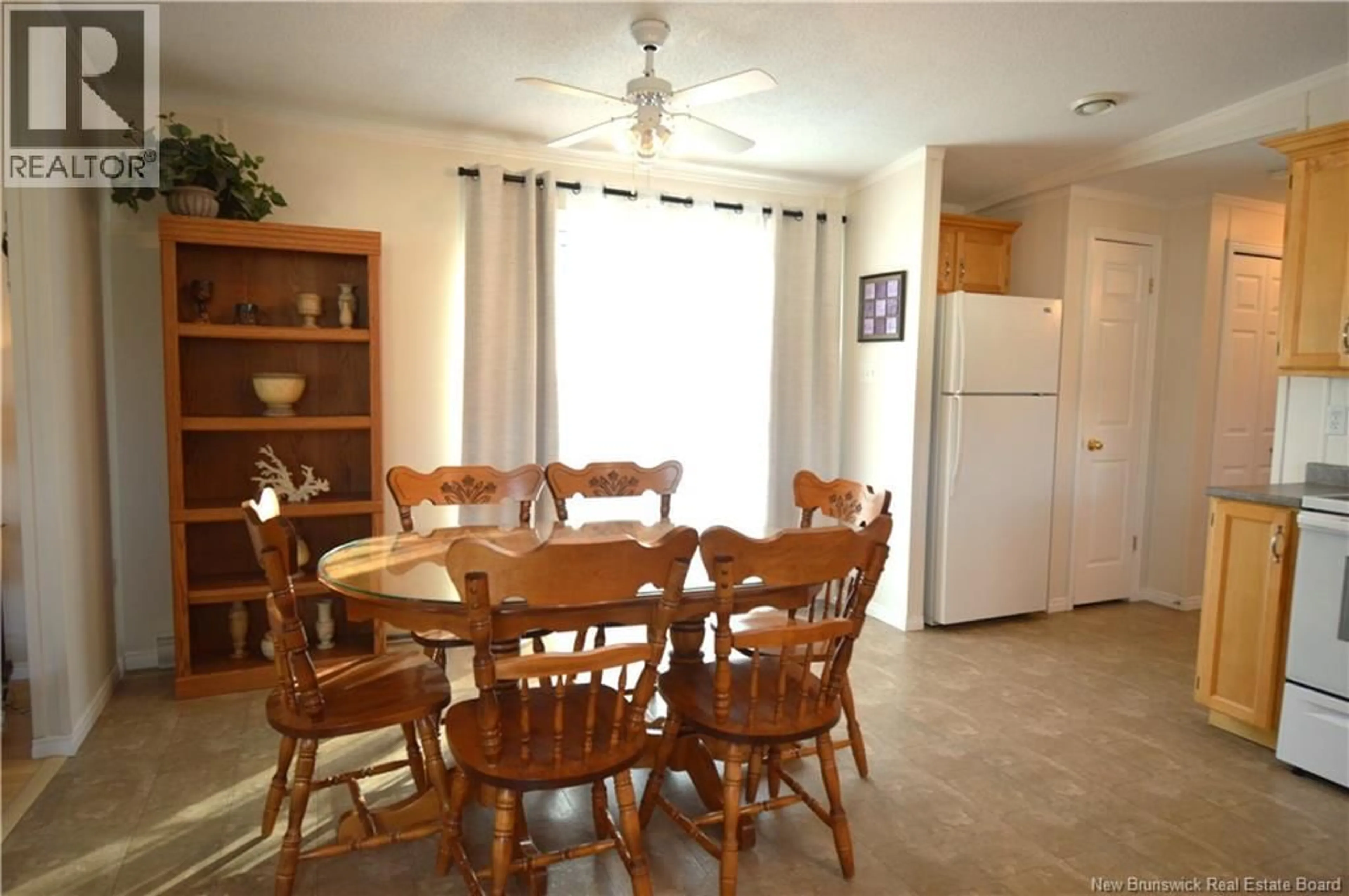 Dining room, ceramic/tile floor for 625 CHAMPLAIN ST, Shediac New Brunswick E4P9C8