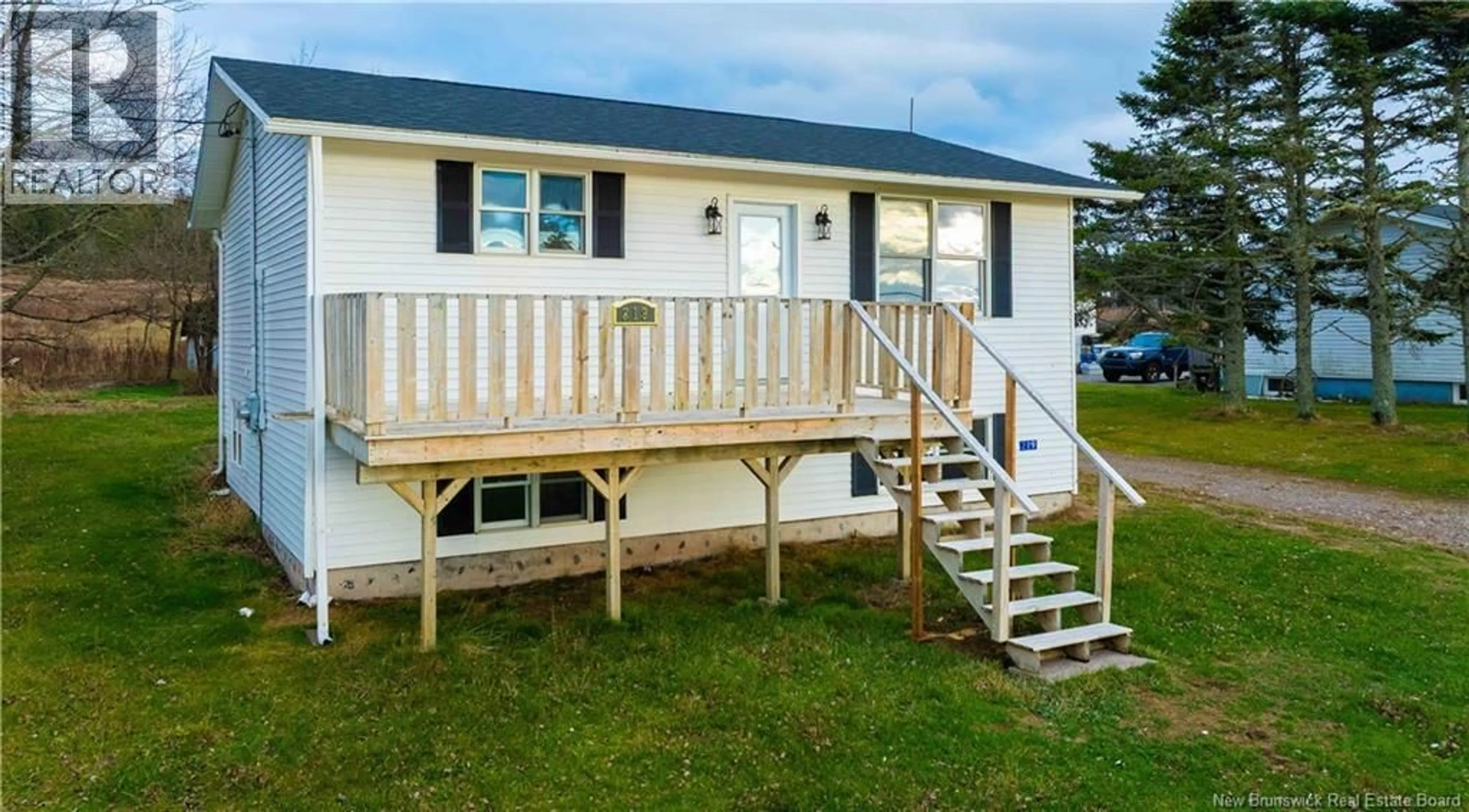Home with vinyl exterior material, water/lake/river/ocean view for 219 MACES BAY ROAD, Maces Bay New Brunswick E5J1S5
