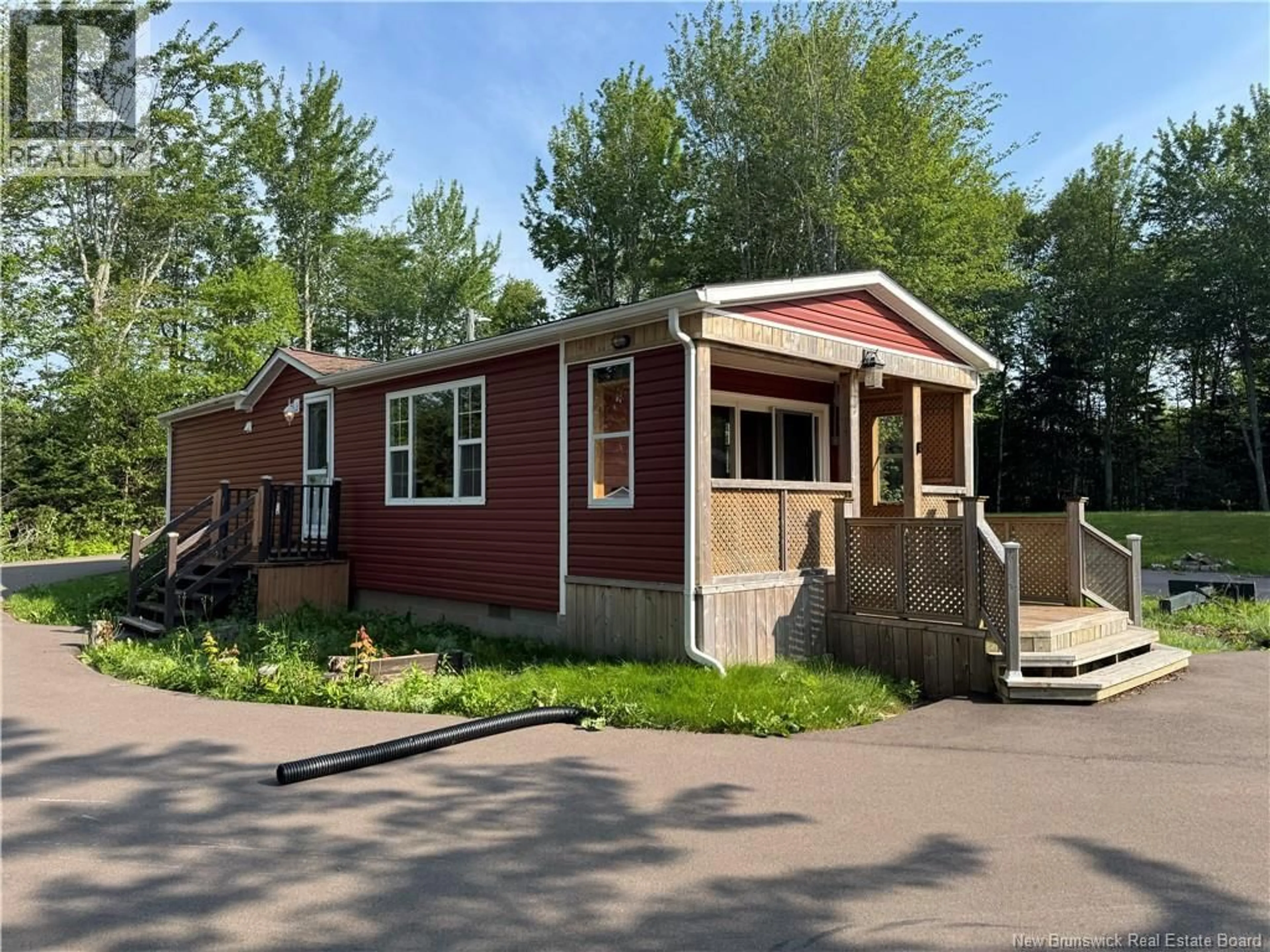Home with vinyl exterior material, street for 444 SQUARE LAKE, Saint-Andre-LeBlanc New Brunswick E4P6A6