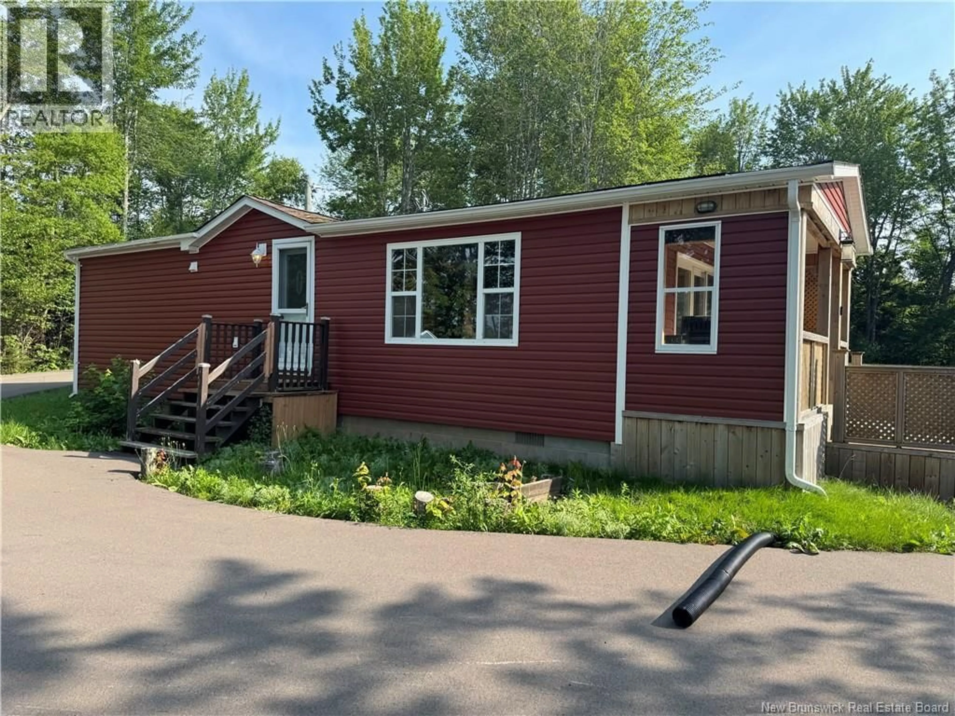 Home with vinyl exterior material, street for 444 SQUARE LAKE, Saint-Andre-LeBlanc New Brunswick E4P6A6