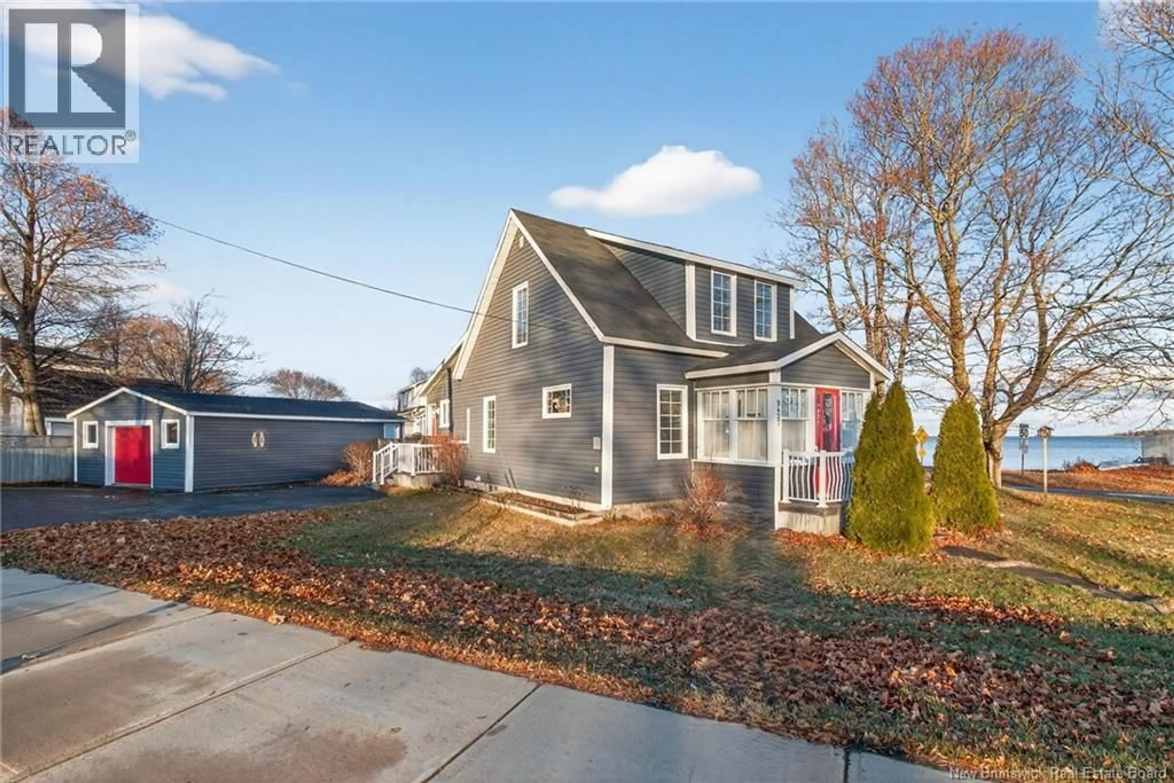 Home with vinyl exterior material, street for 9427 MAIN STREET, Richibucto New Brunswick E4W4B8