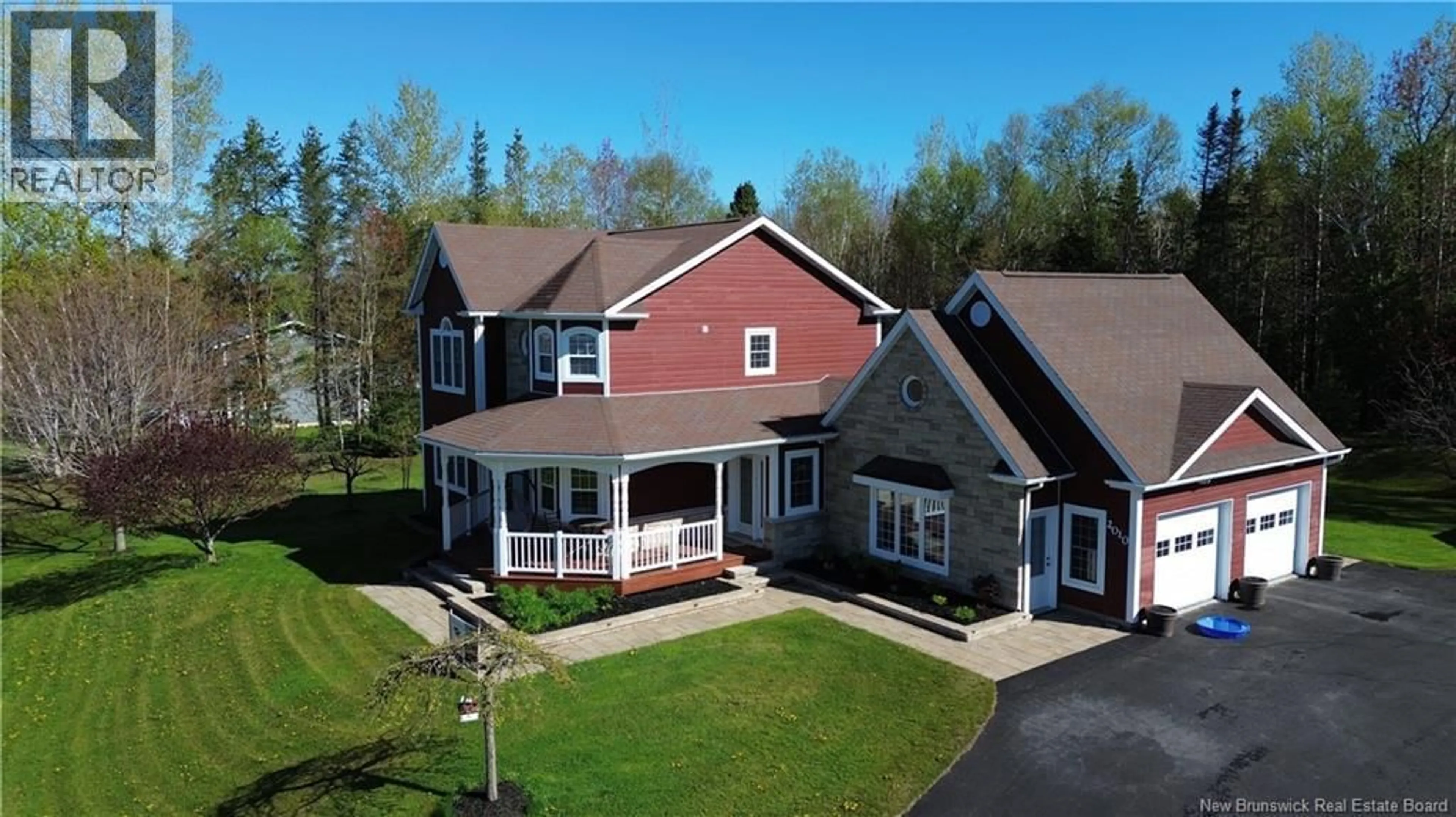 A pic from outside/outdoor area/front of a property/back of a property/a pic from drone, building for 2010 WELLINGTON AVENUE, Bathurst New Brunswick E2A4X8