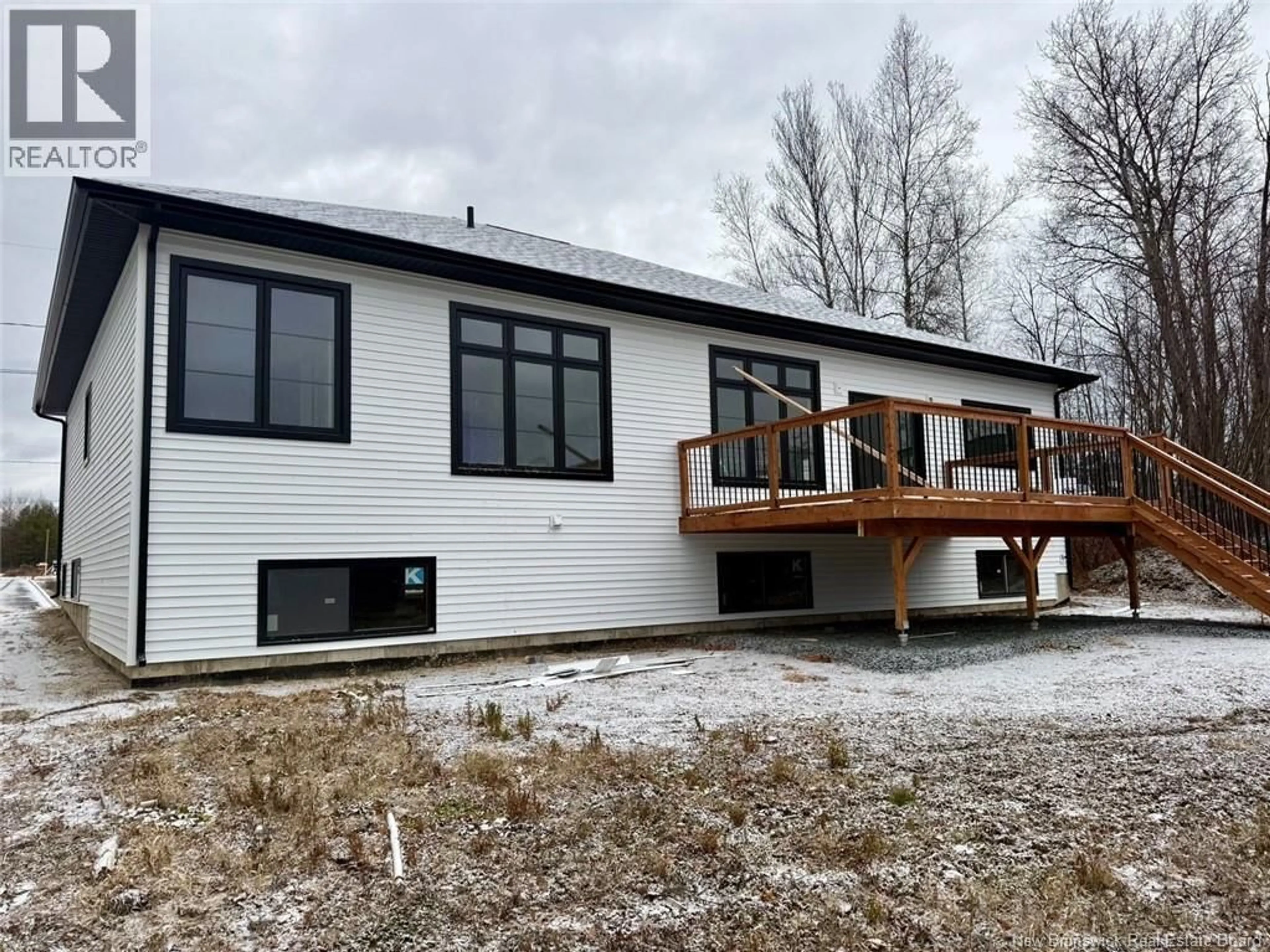 Home with vinyl exterior material, unknown for 11 DONMAC COURT, Fredericton New Brunswick E3G0G9