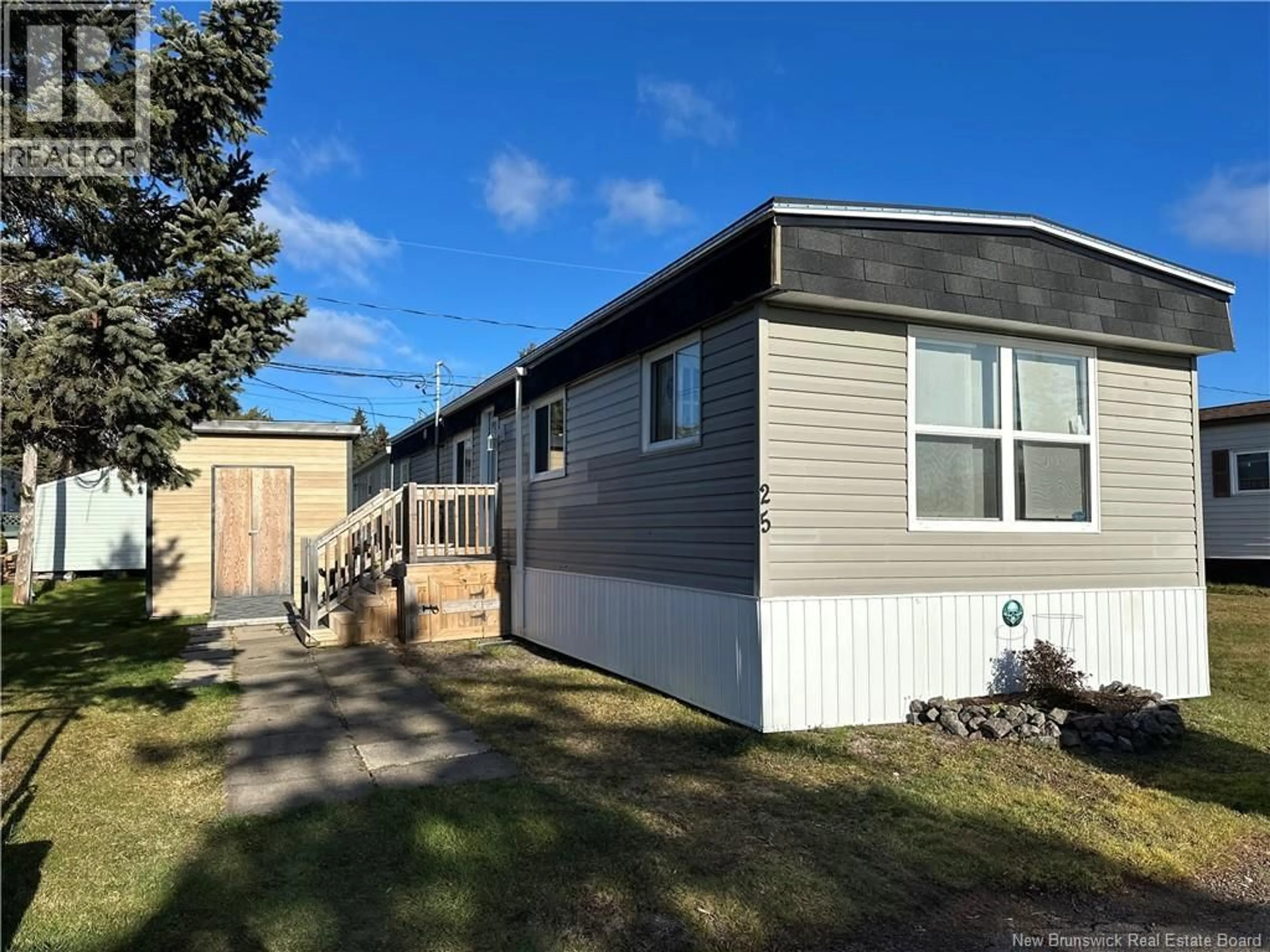 Home with vinyl exterior material, street for 25 GEORGE WILLIAM, Moncton New Brunswick E1E3T7