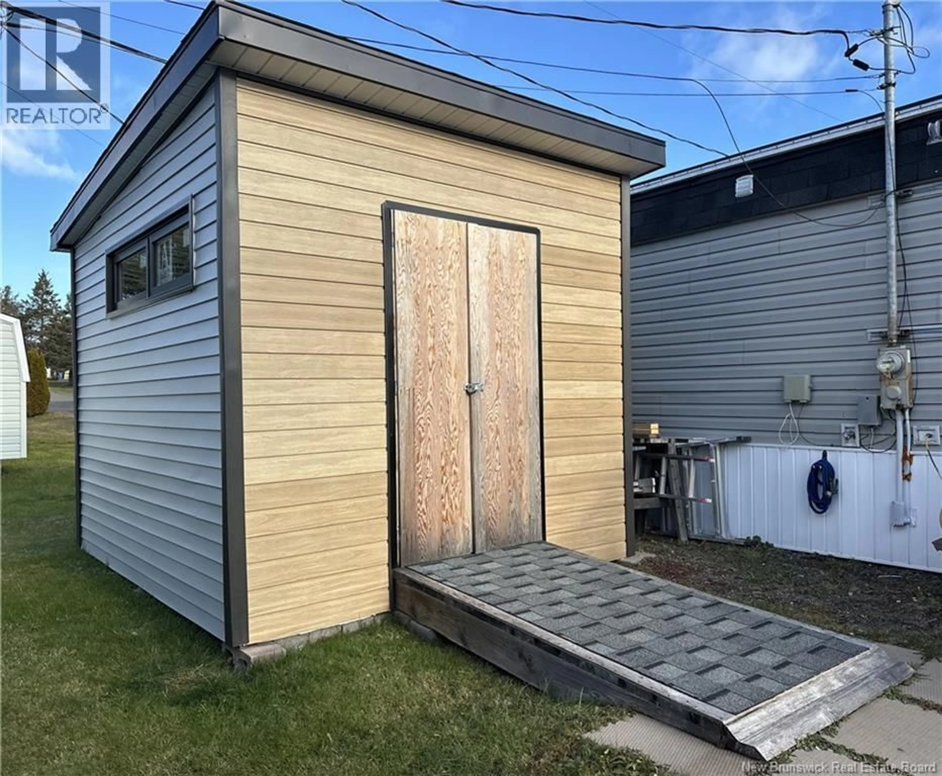 Shed for 25 GEORGE WILLIAM, Moncton New Brunswick E1E3T7