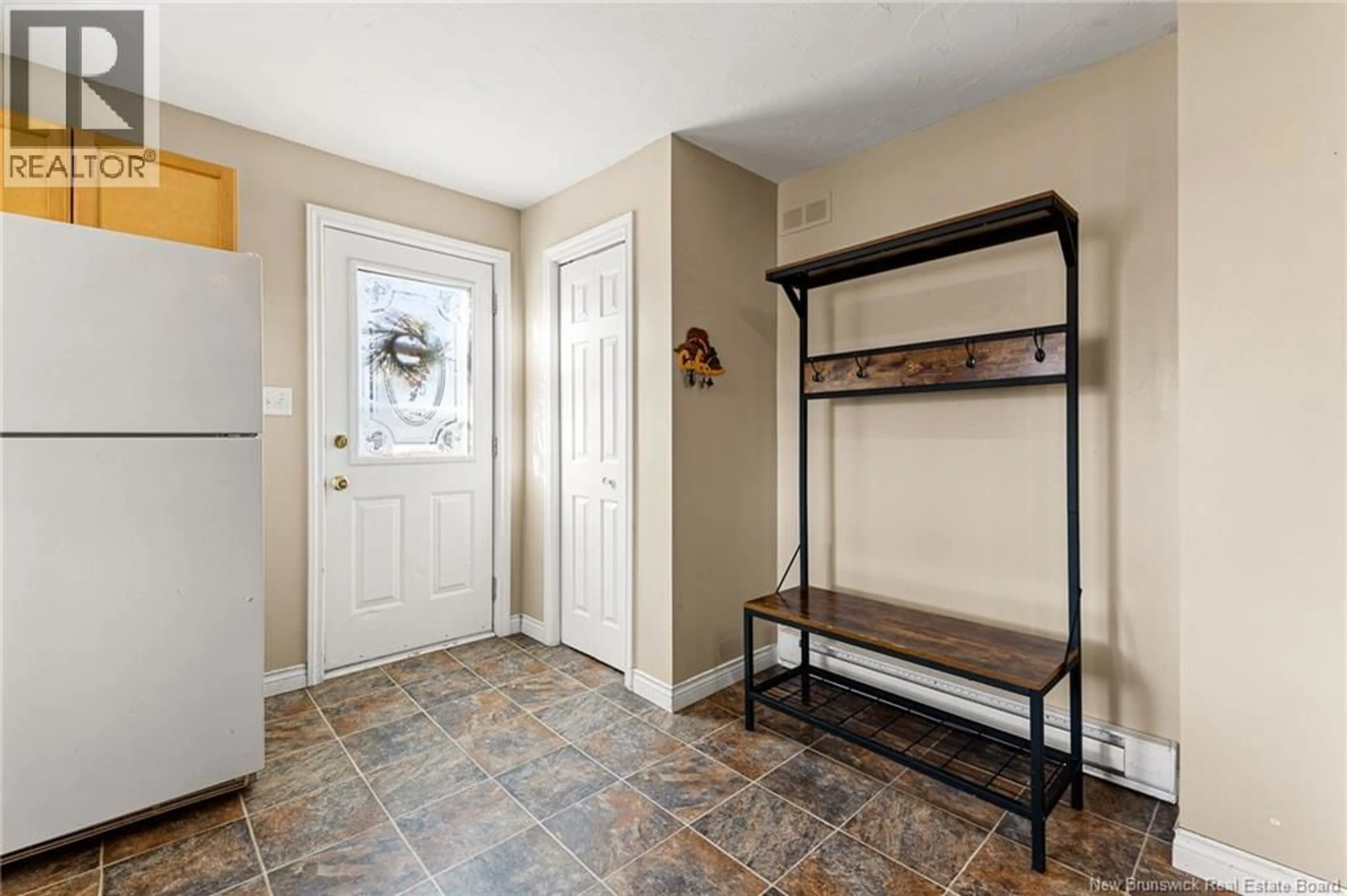 Indoor entryway for 189 CORMIER CROSS ROAD, Cocagne New Brunswick E4R2J3