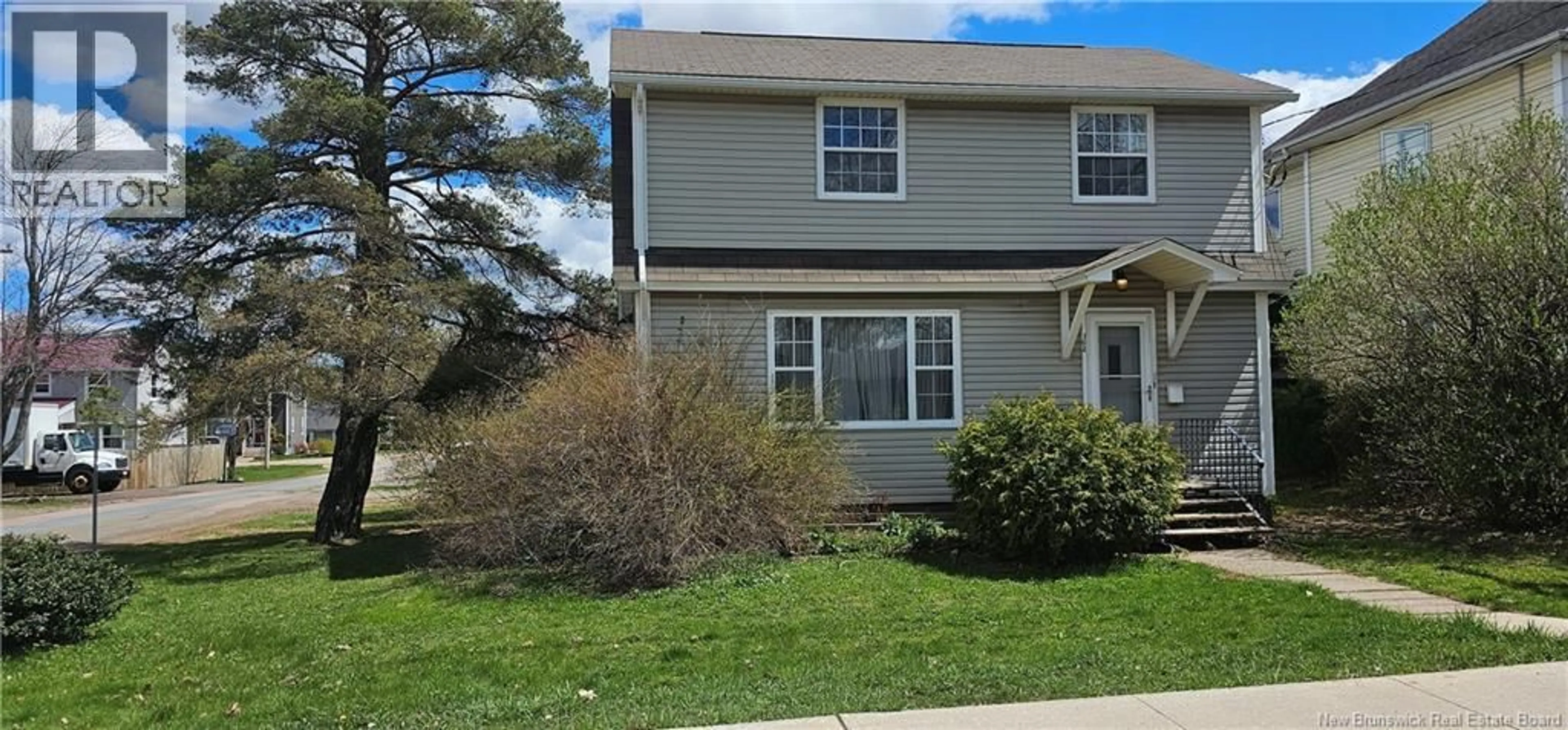 Home with vinyl exterior material, street for 102 CLEVELAND AVENUE, Riverview New Brunswick E1B1X8