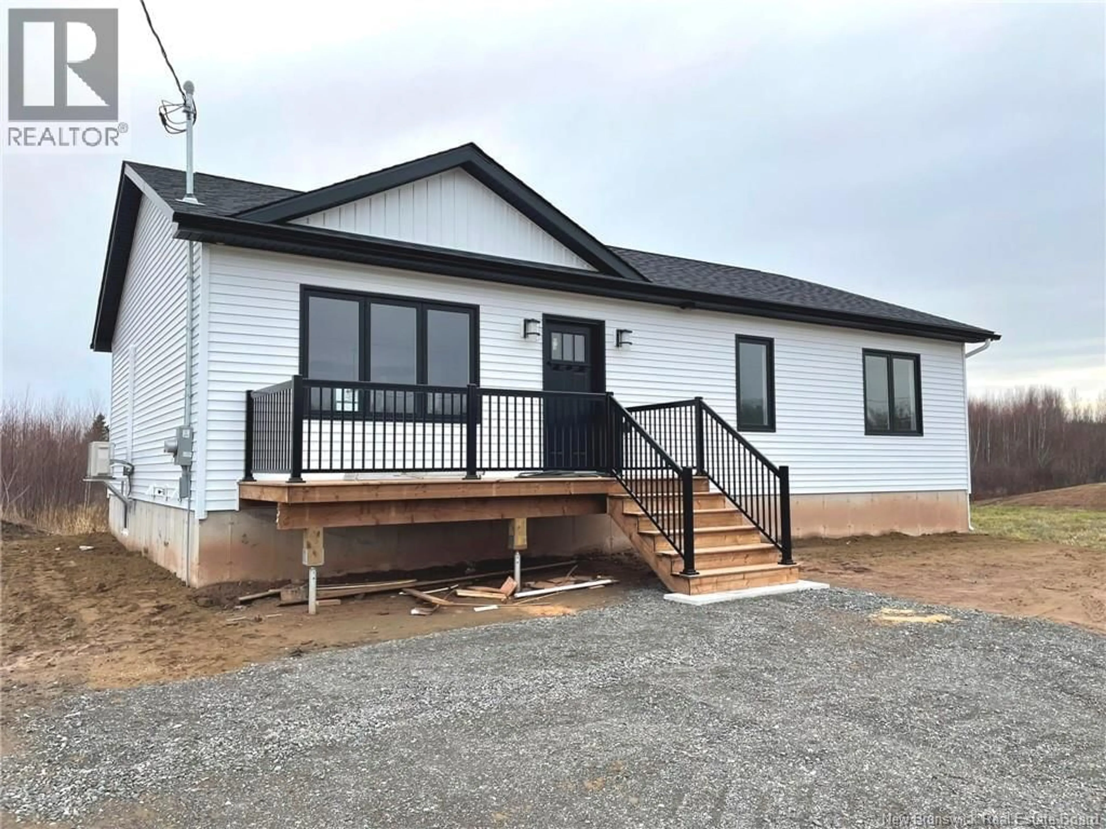 Home with vinyl exterior material, building for 44 PARKER ROAD, Scoudouc New Brunswick E4P3P9