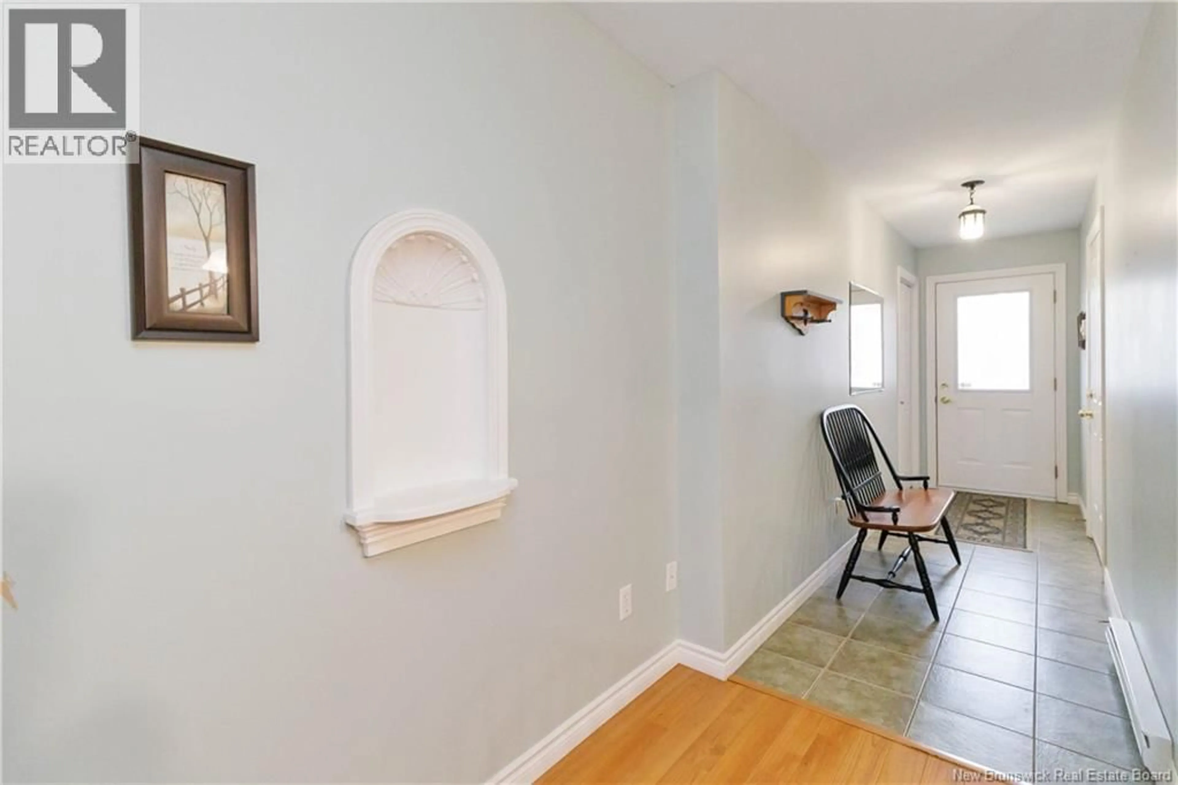 Indoor entryway for 126 - 80 MOUNT PLEASANT ROAD, Moncton New Brunswick E1S5H8