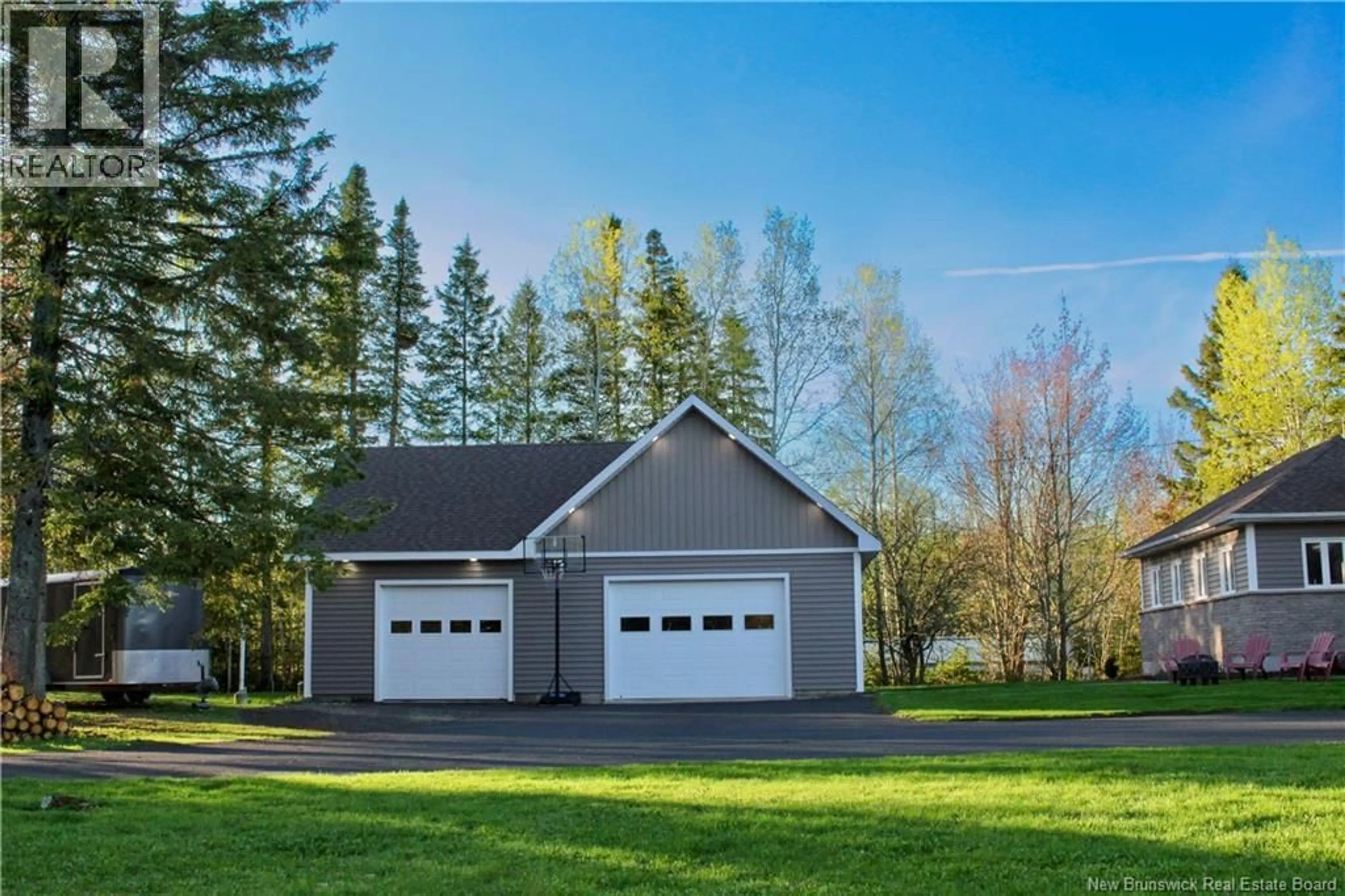 Indoor garage for 1420 BELLEFEUILLE STREET, Dunlop New Brunswick E8K2L4