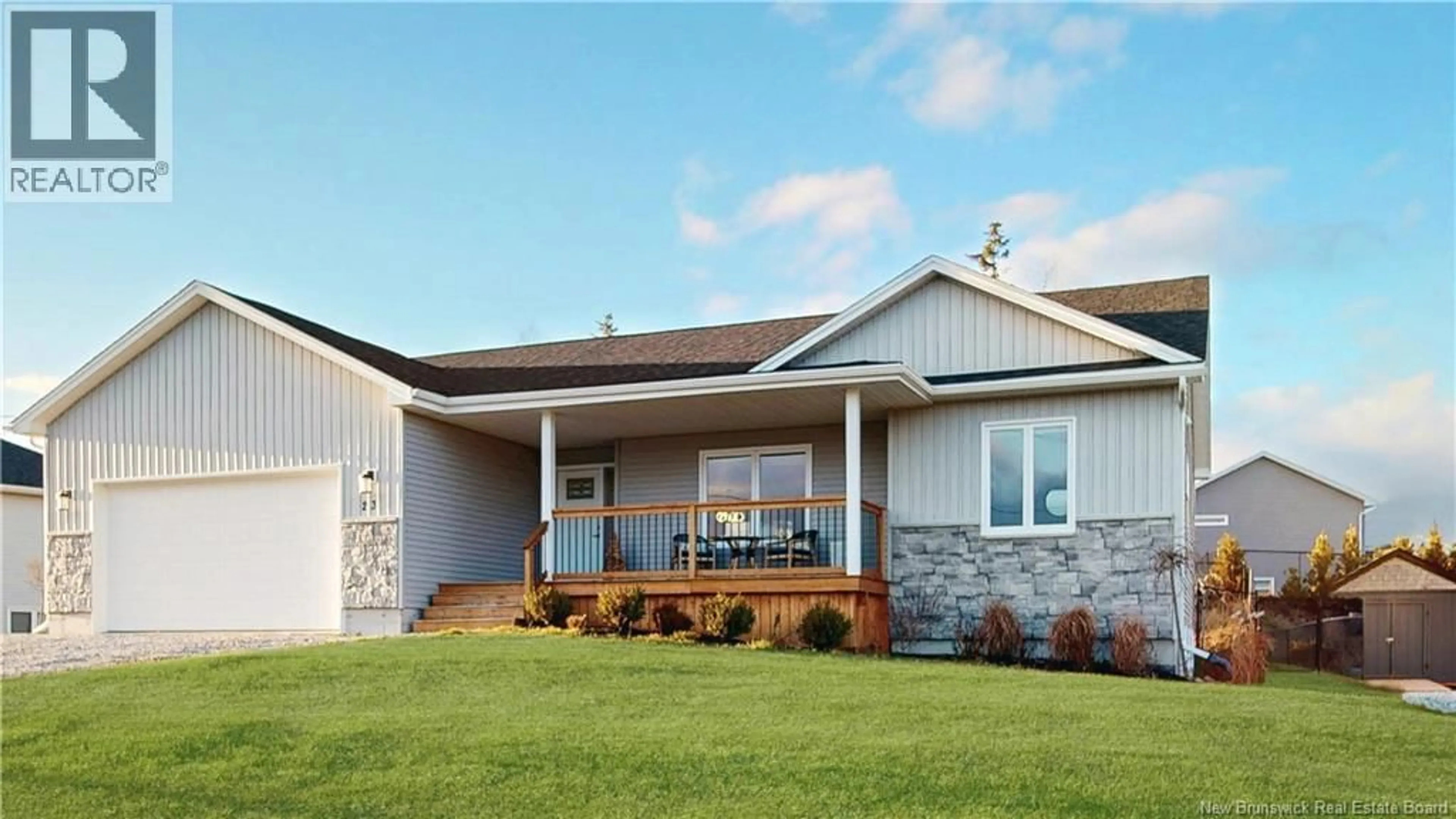 Home with vinyl exterior material, building for 23 GOSHAWK DRIVE, Quispamsis New Brunswick E2E0W8