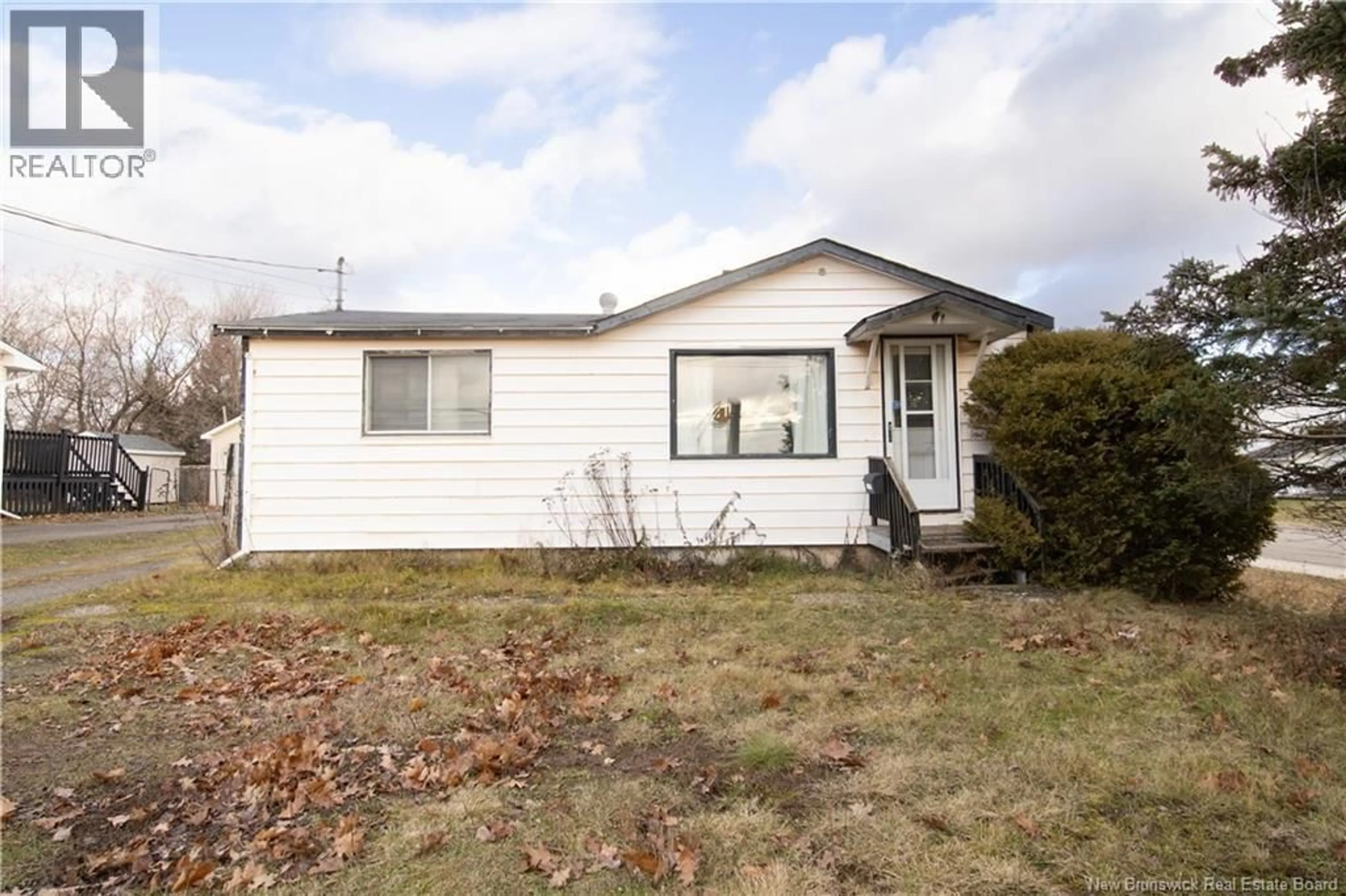 Home with vinyl exterior material, street for 609 MCLAUGHLIN DRIVE, Moncton New Brunswick E1A4R8