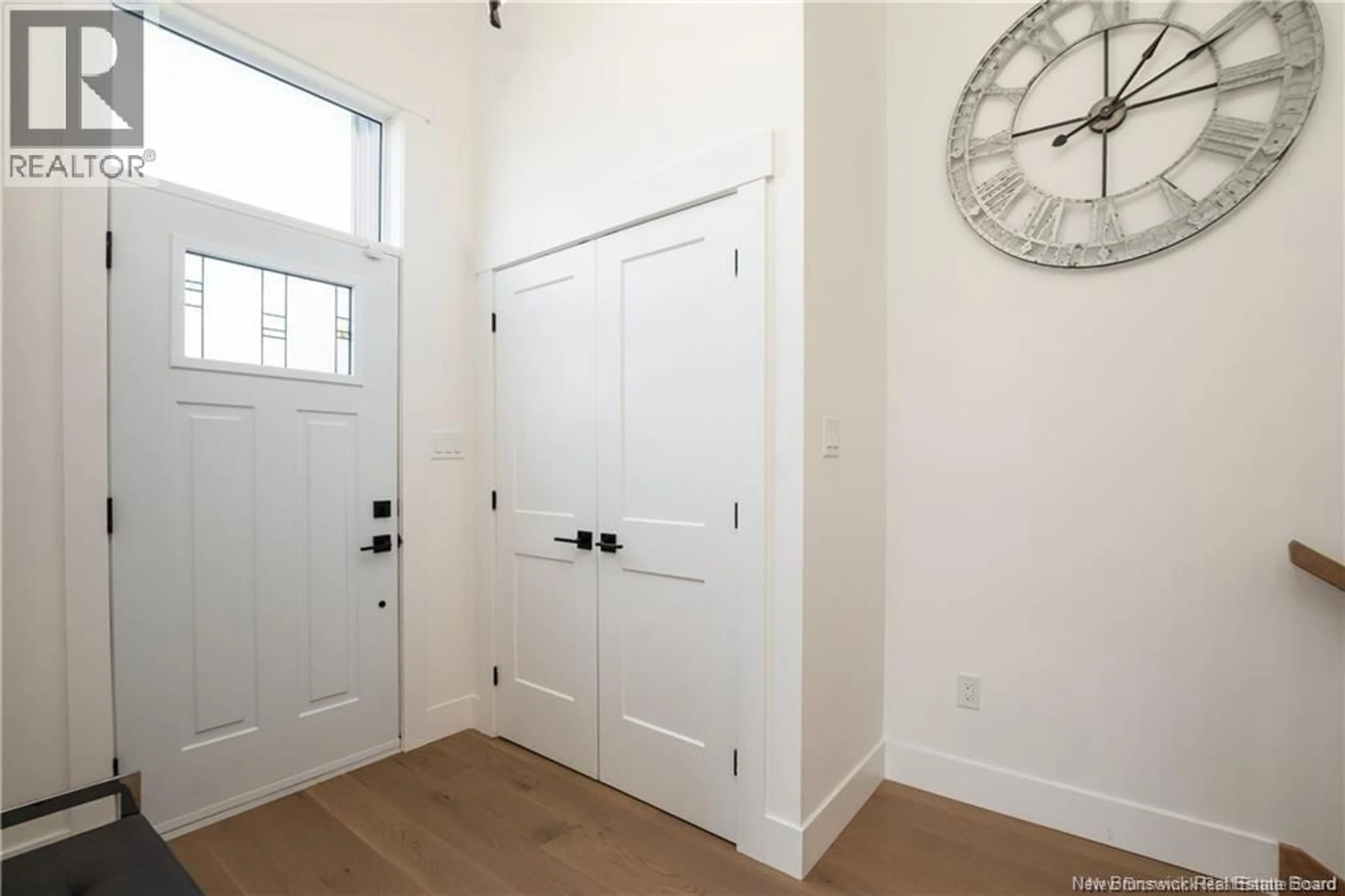 Indoor entryway for 391 RUE BREAUX- BRIDGE STREET, Shediac New Brunswick E4P2M4