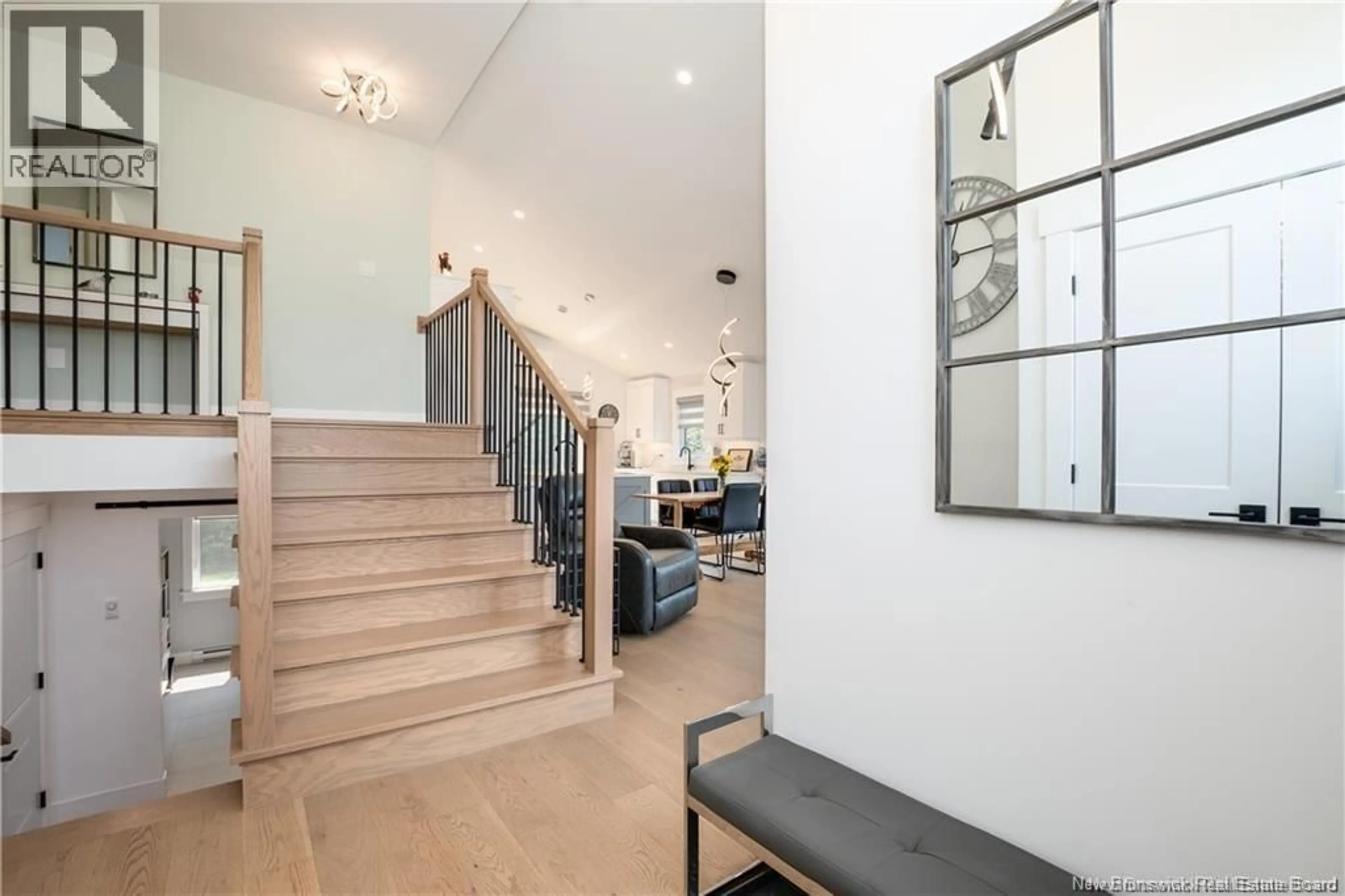 Indoor foyer for 391 RUE BREAUX- BRIDGE STREET, Shediac New Brunswick E4P2M4