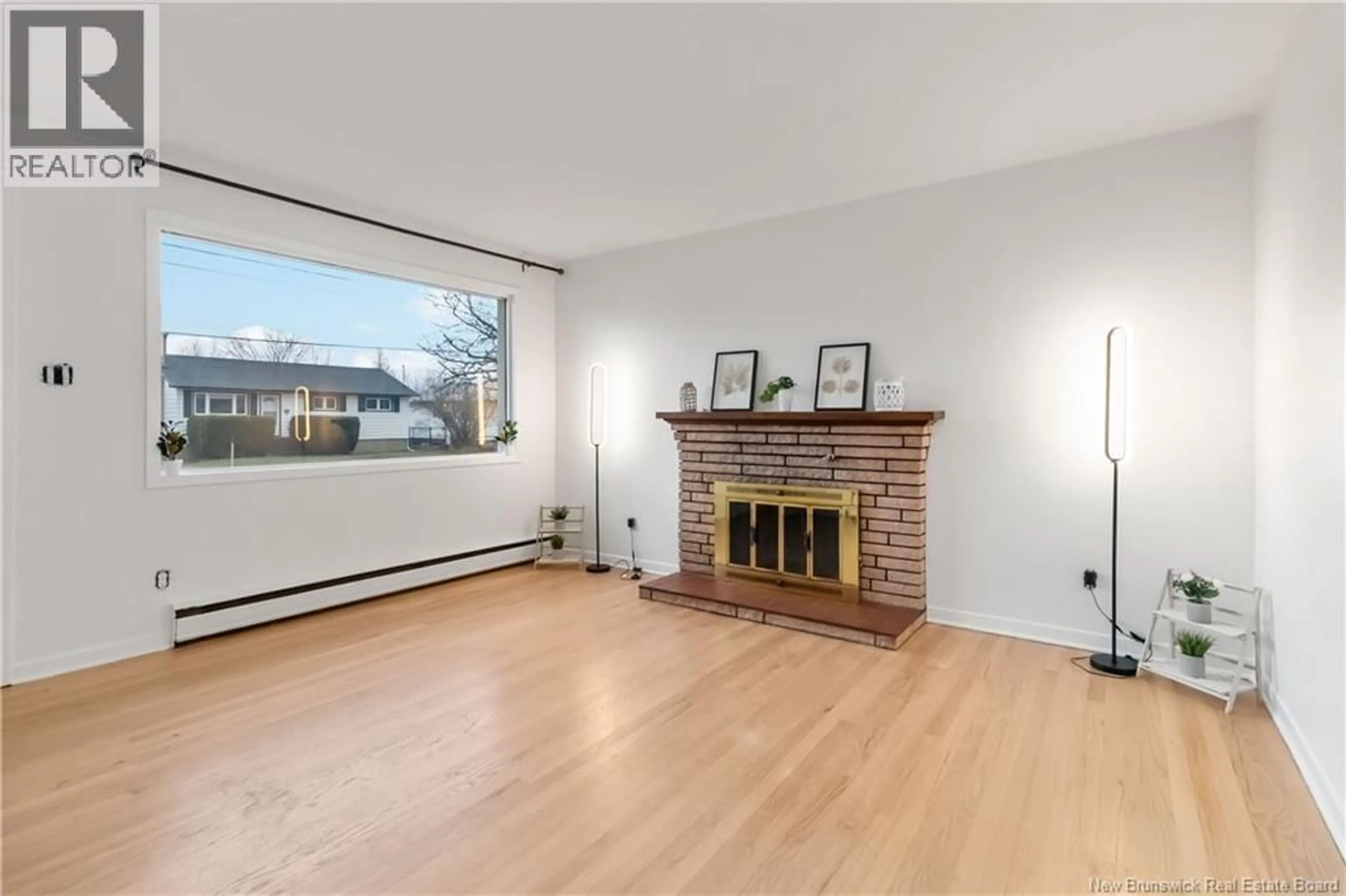 A pic of a room for 228 COLE AVENUE, Moncton New Brunswick E1C8G3