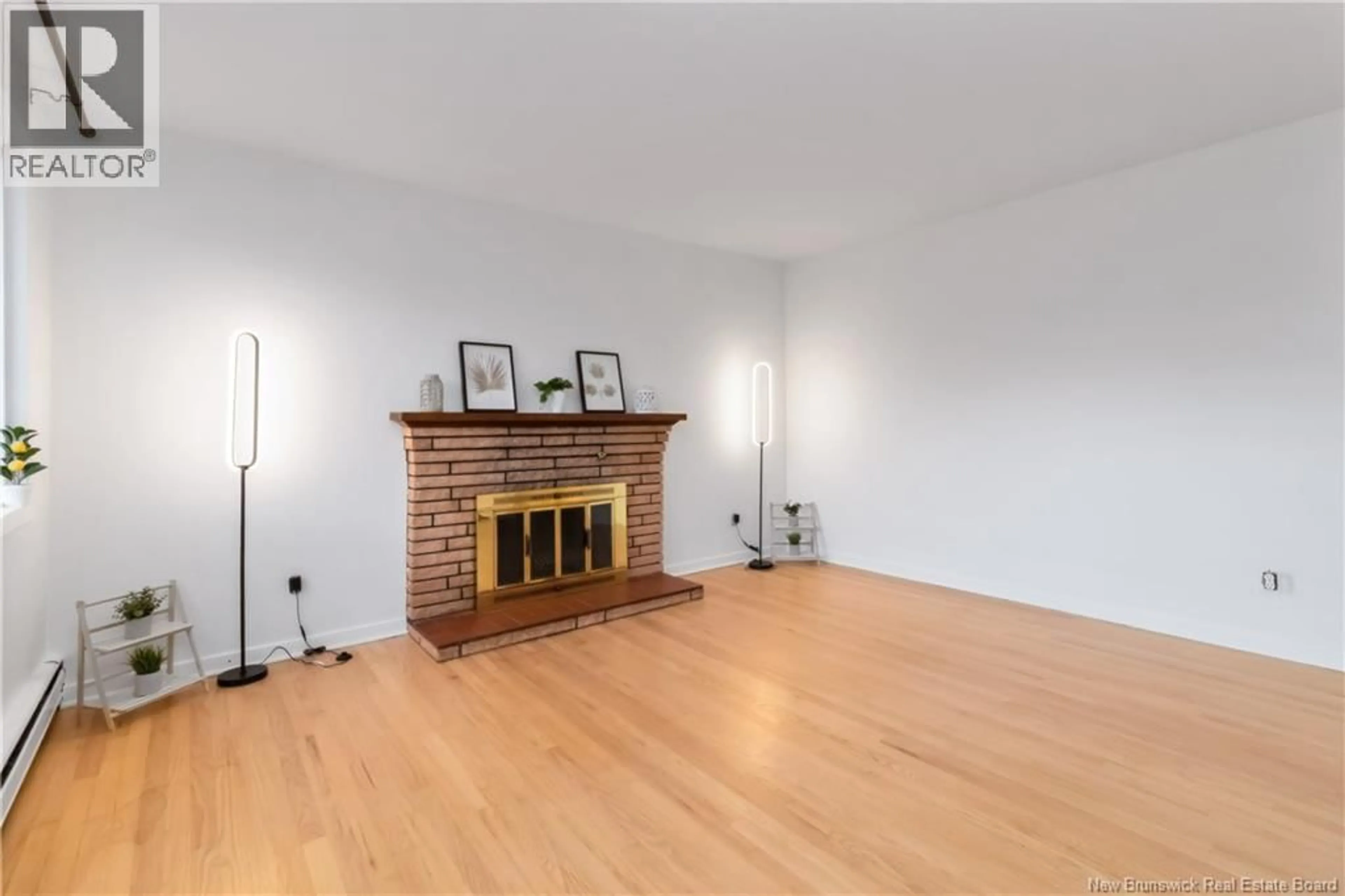 A pic of a room for 228 COLE AVENUE, Moncton New Brunswick E1C8G3