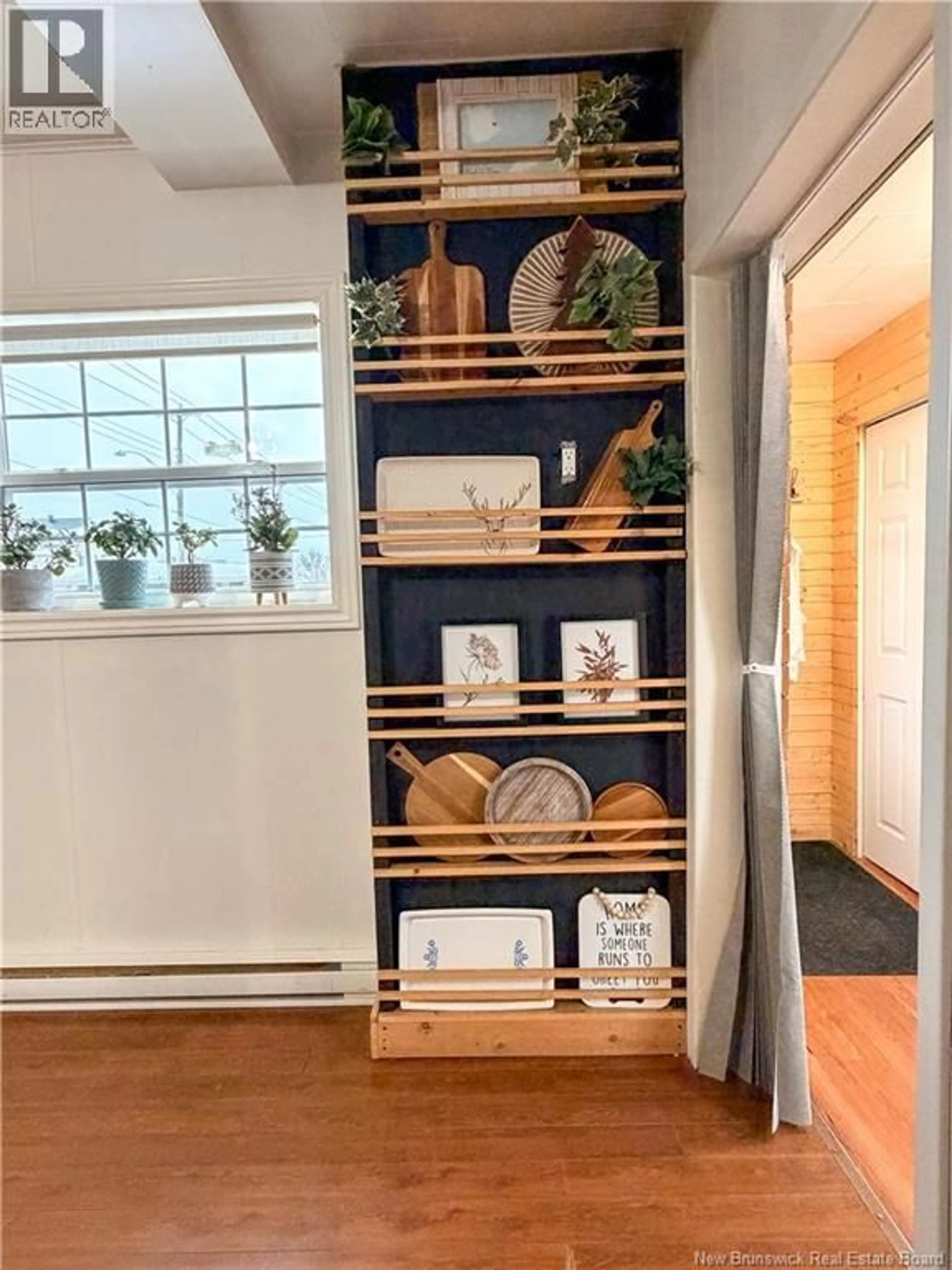 Indoor entryway for 132 LANSDOWNE, Campbellton New Brunswick E3N2M7