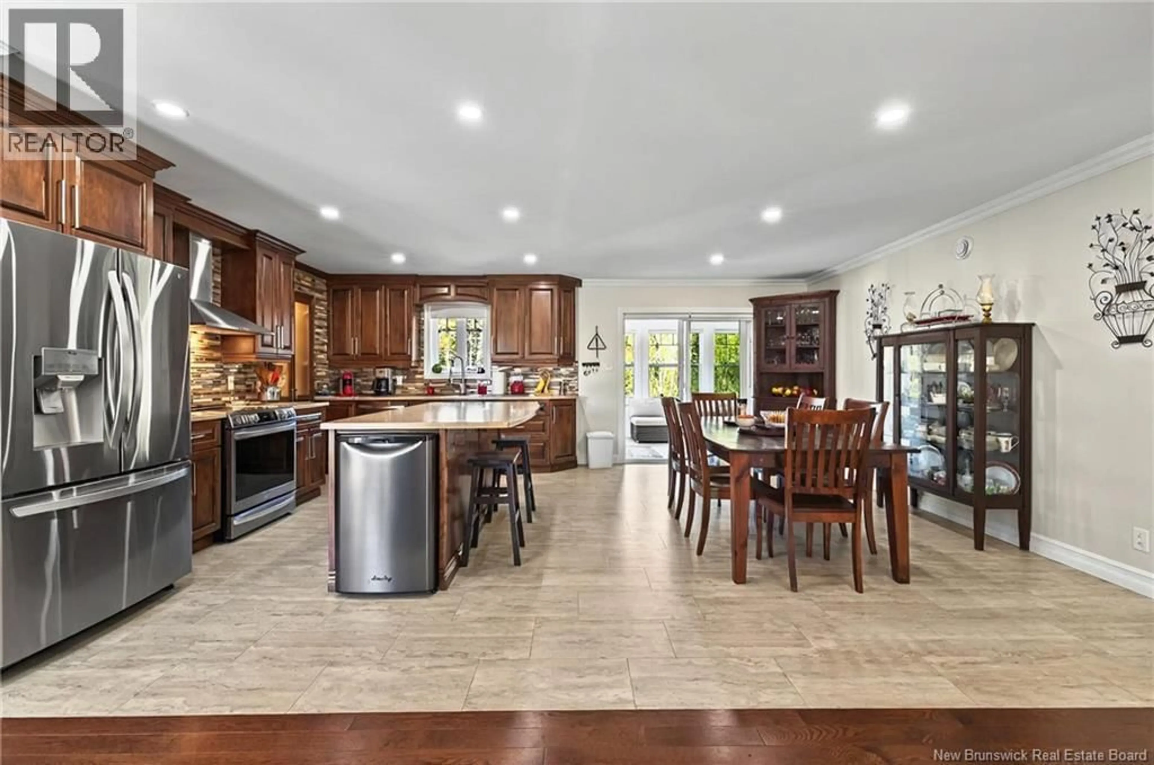 Open concept kitchen, ceramic/tile floor for 593 DRAPEAU CHEMIN, Balmoral New Brunswick E8E1K5