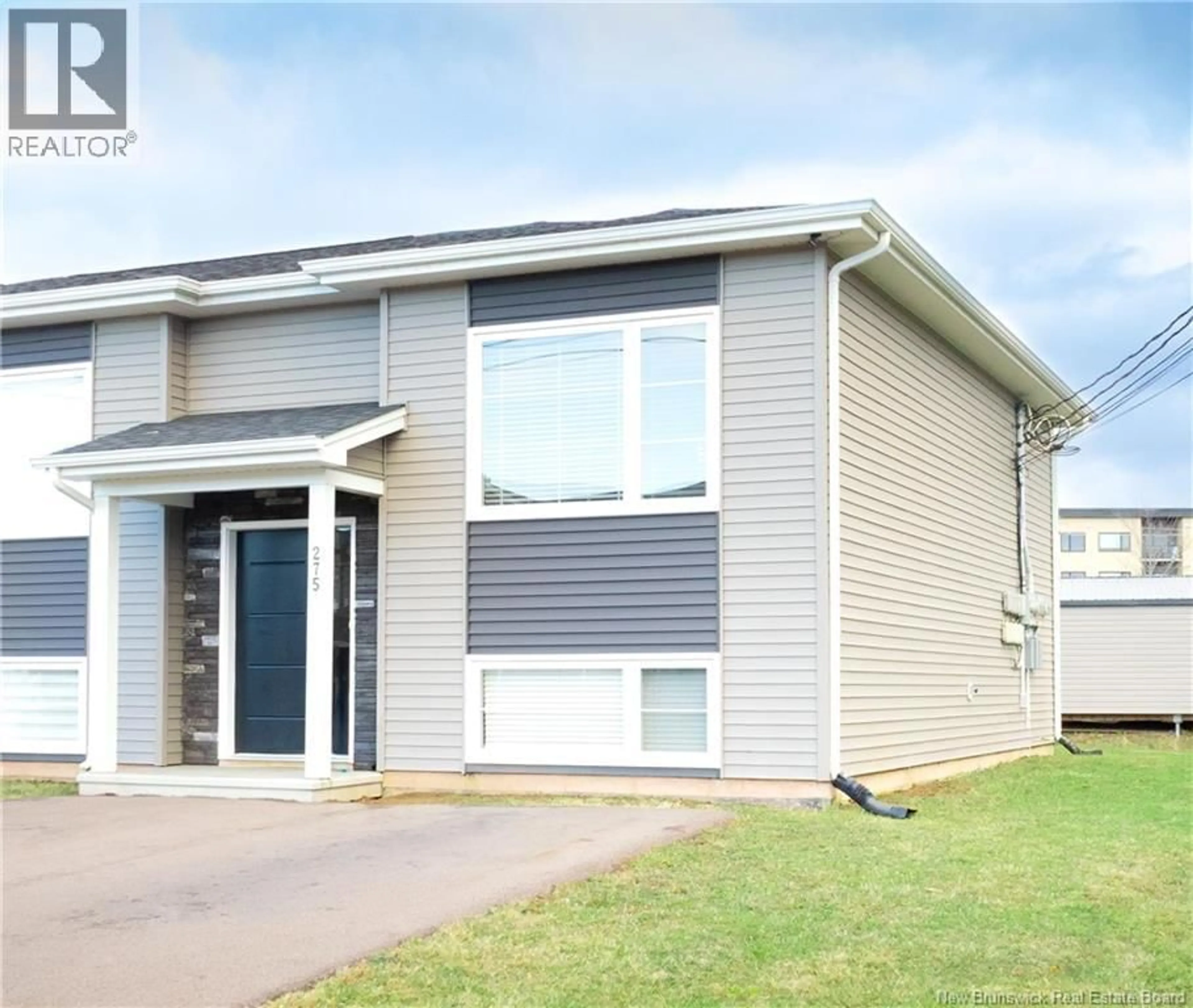 Home with vinyl exterior material, building for 275 DES ERABLES, Dieppe New Brunswick E1A9B1
