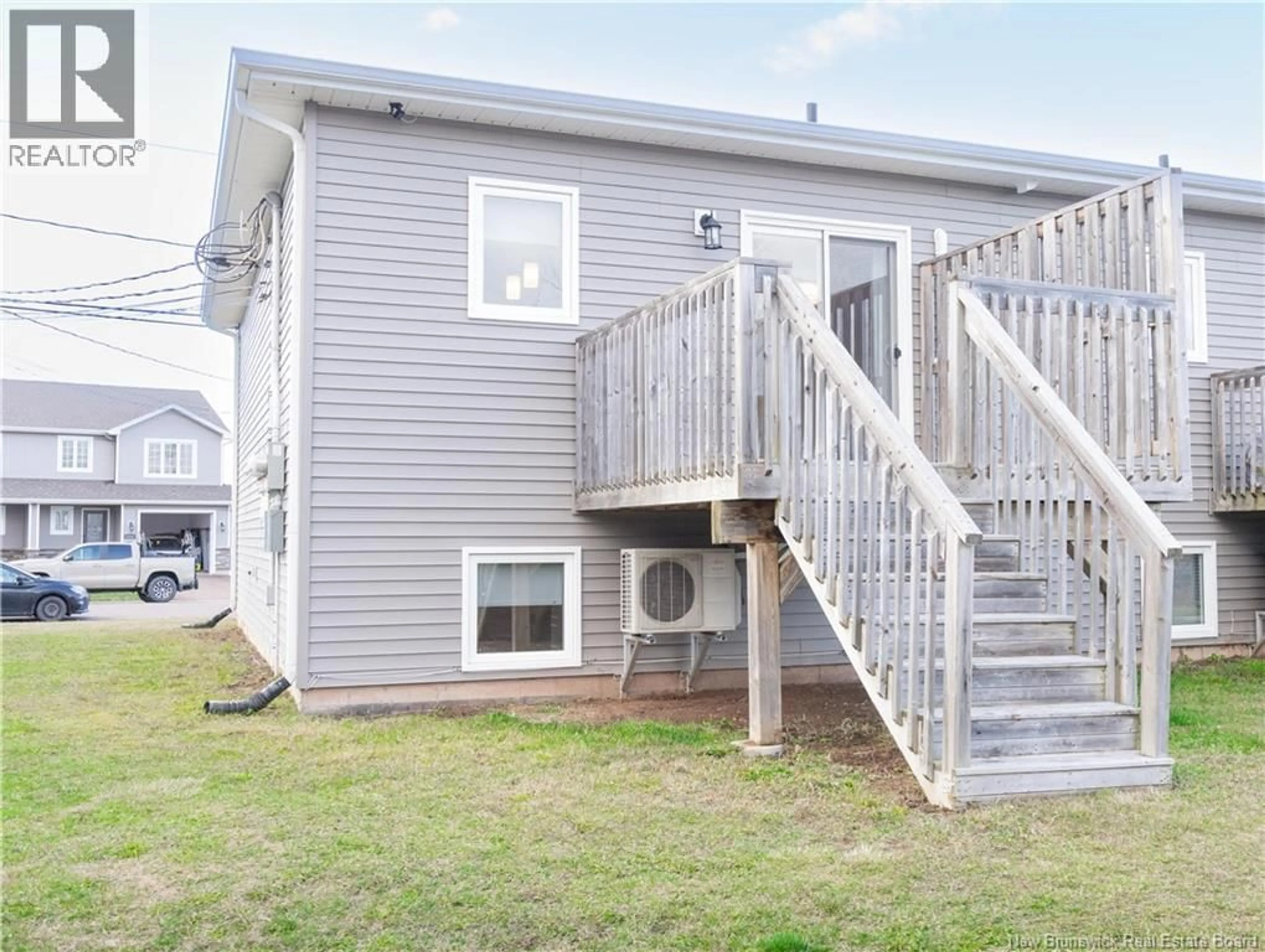 Home with vinyl exterior material, unknown for 275 DES ERABLES, Dieppe New Brunswick E1A9B1