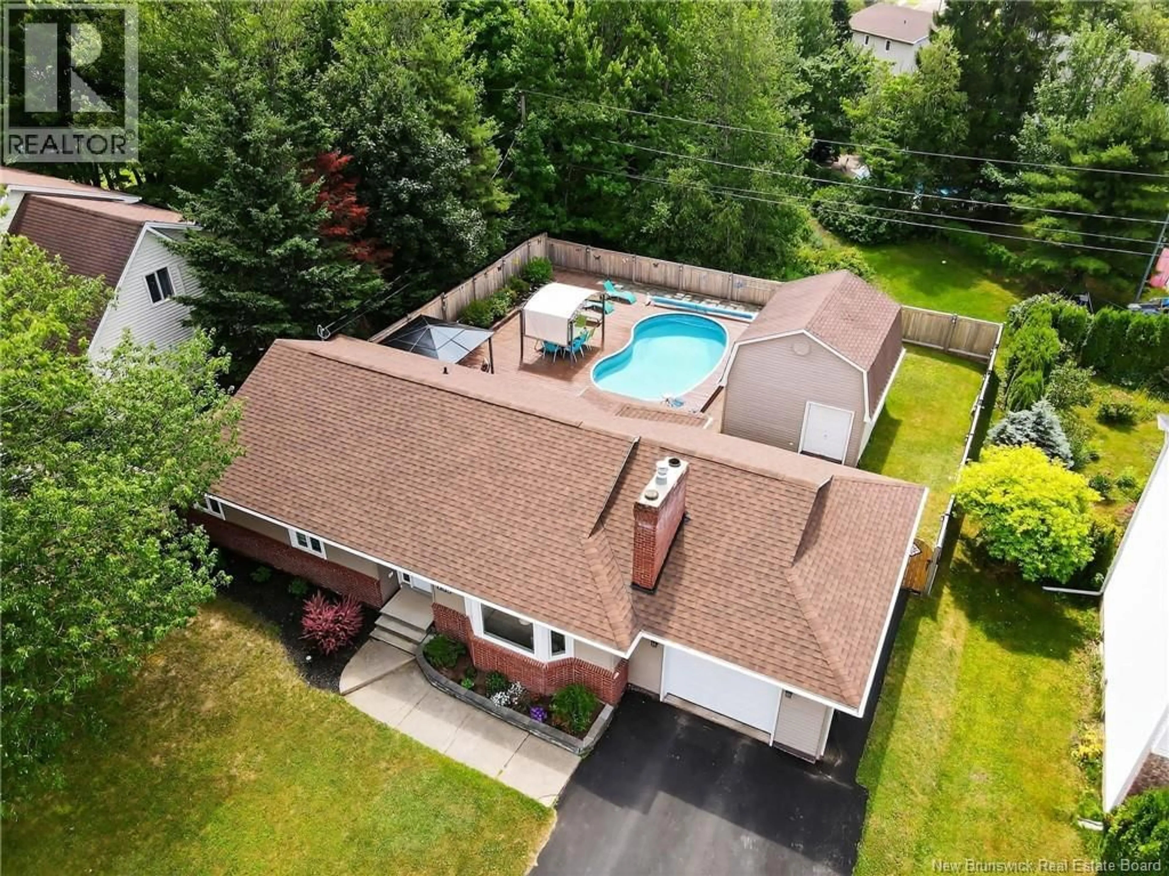 A pic from outside/outdoor area/front of a property/back of a property/a pic from drone, unknown for 146 WOODLEIGH STREET, Moncton New Brunswick E1C9K1