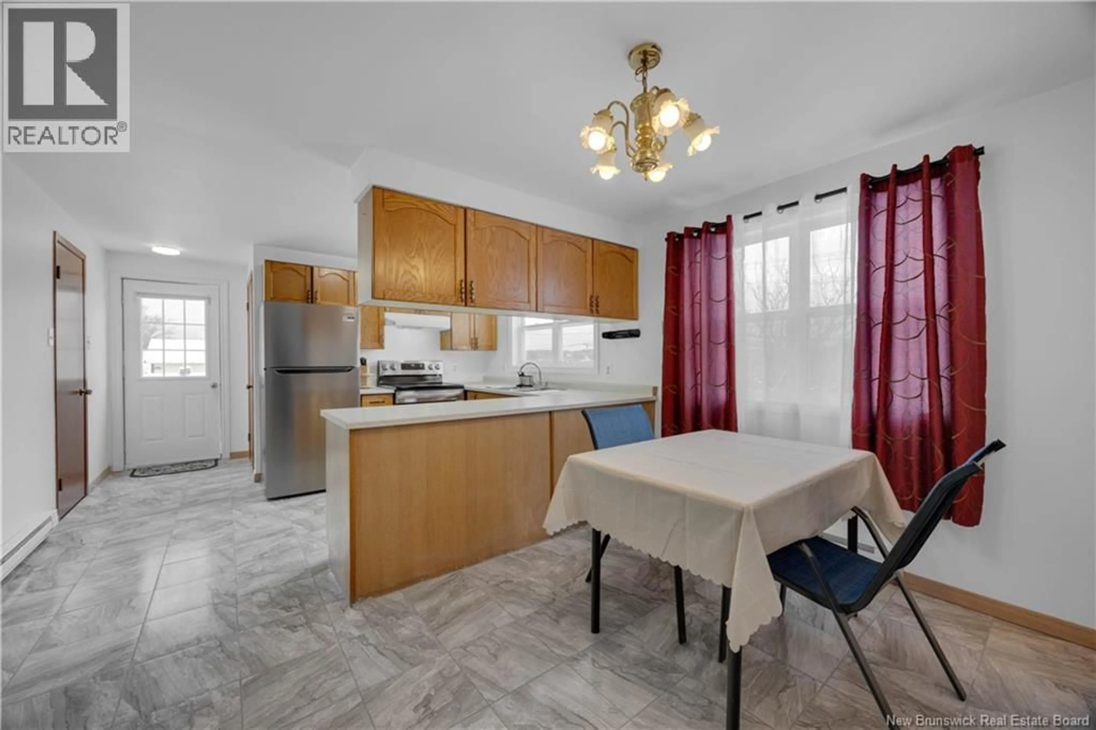 Standard kitchen, ceramic/tile floor for 1015 LOCH LOMOND RD, Saint John New Brunswick E2J1Z5