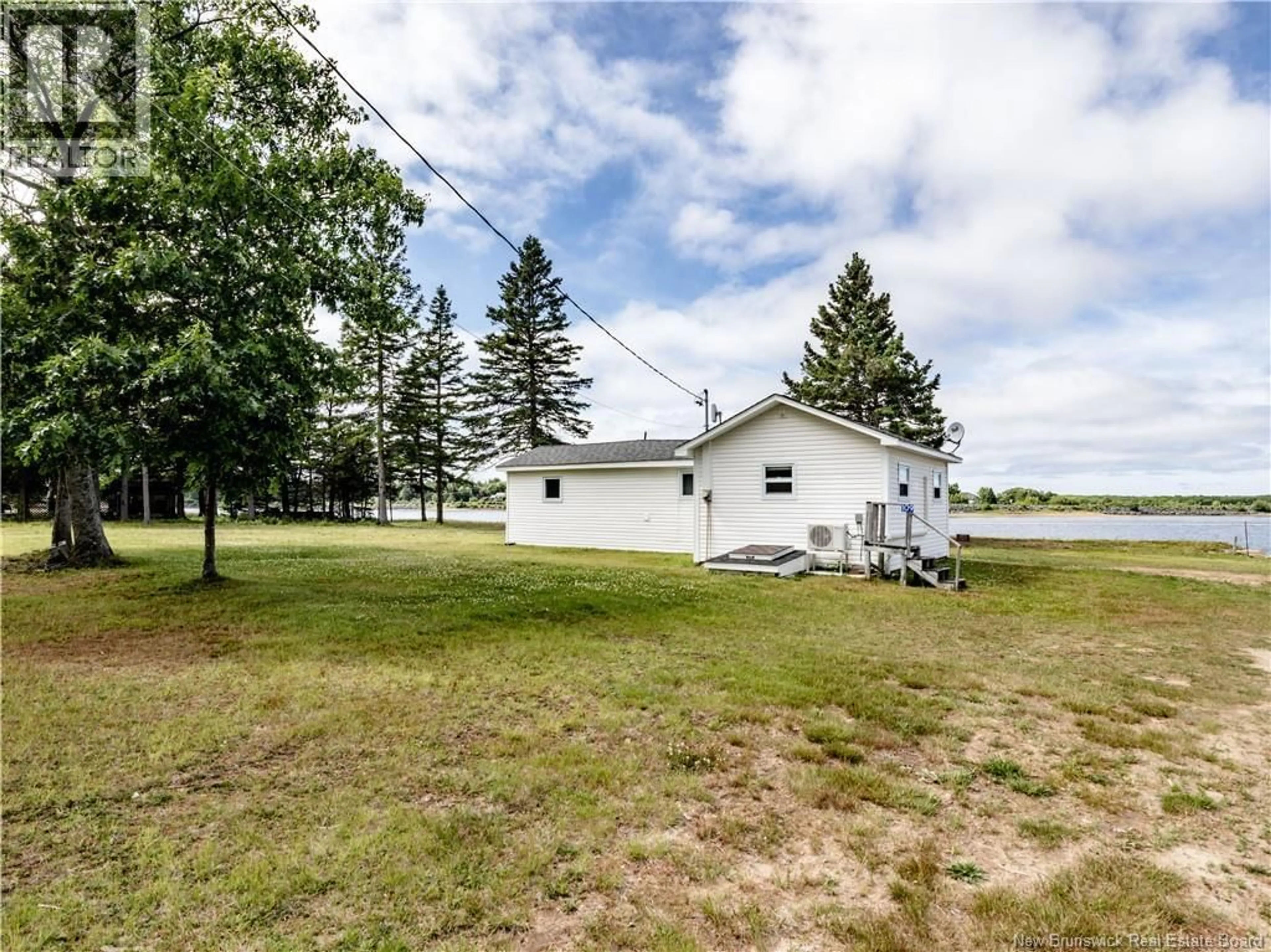 A pic from outside/outdoor area/front of a property/back of a property/a pic from drone, water/lake/river/ocean view for 109 LEGOFF, Richibouctou-Village New Brunswick E4W1A6