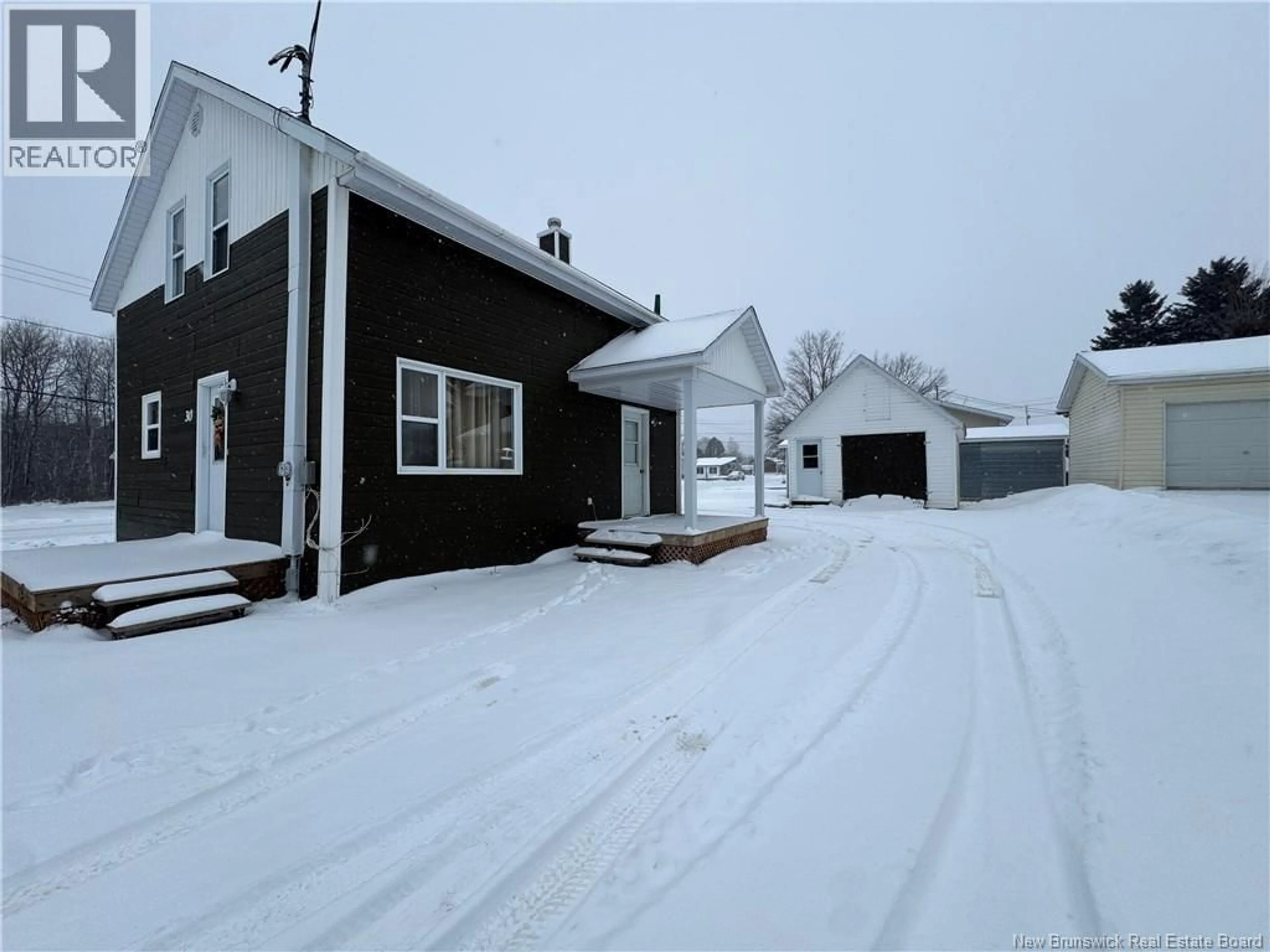 Unknown for 30 ÉVANGÉLINE STREET, Saint-Quentin New Brunswick E8A1M6