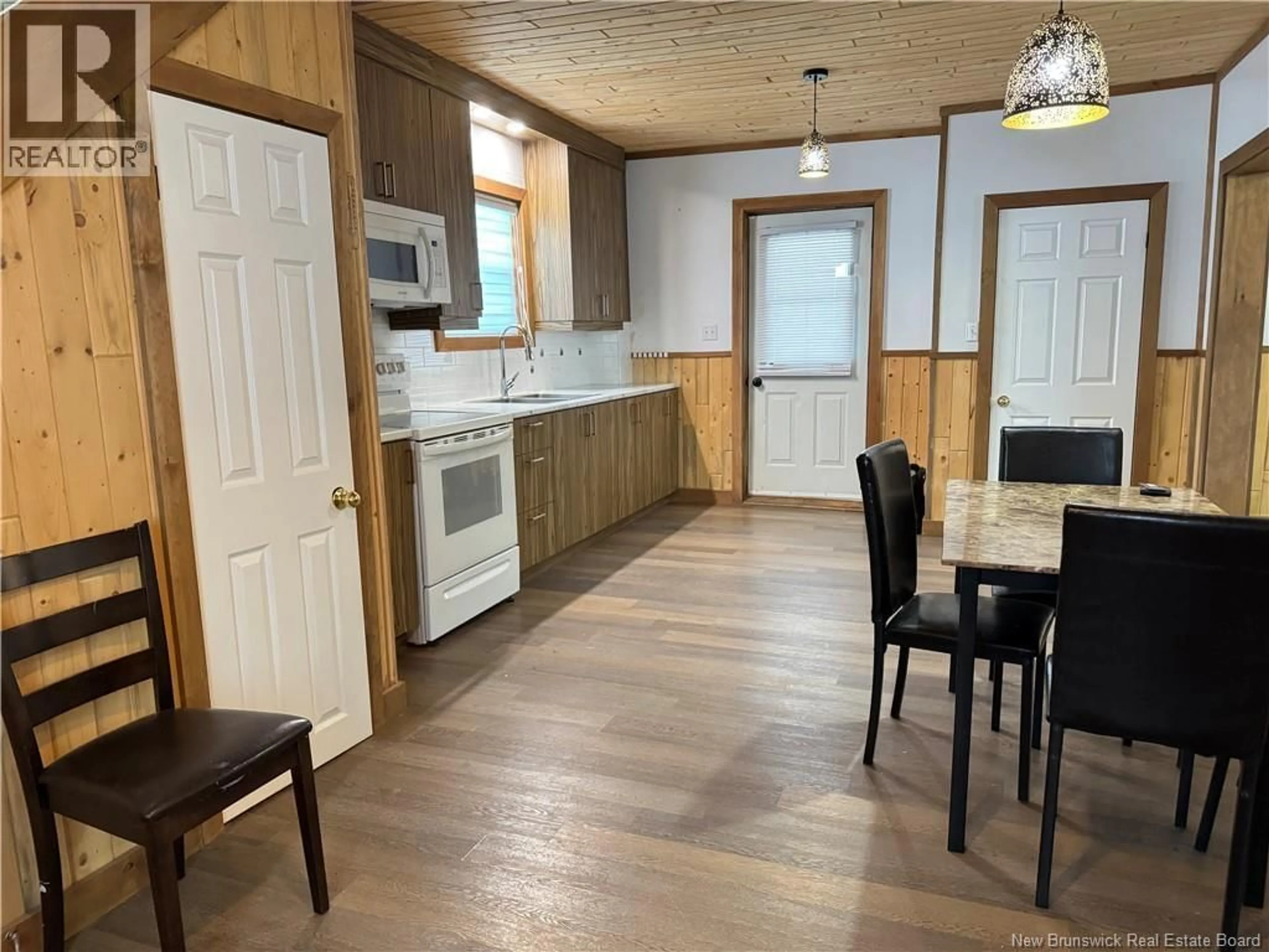 Unknown for 30 ÉVANGÉLINE STREET, Saint-Quentin New Brunswick E8A1M6