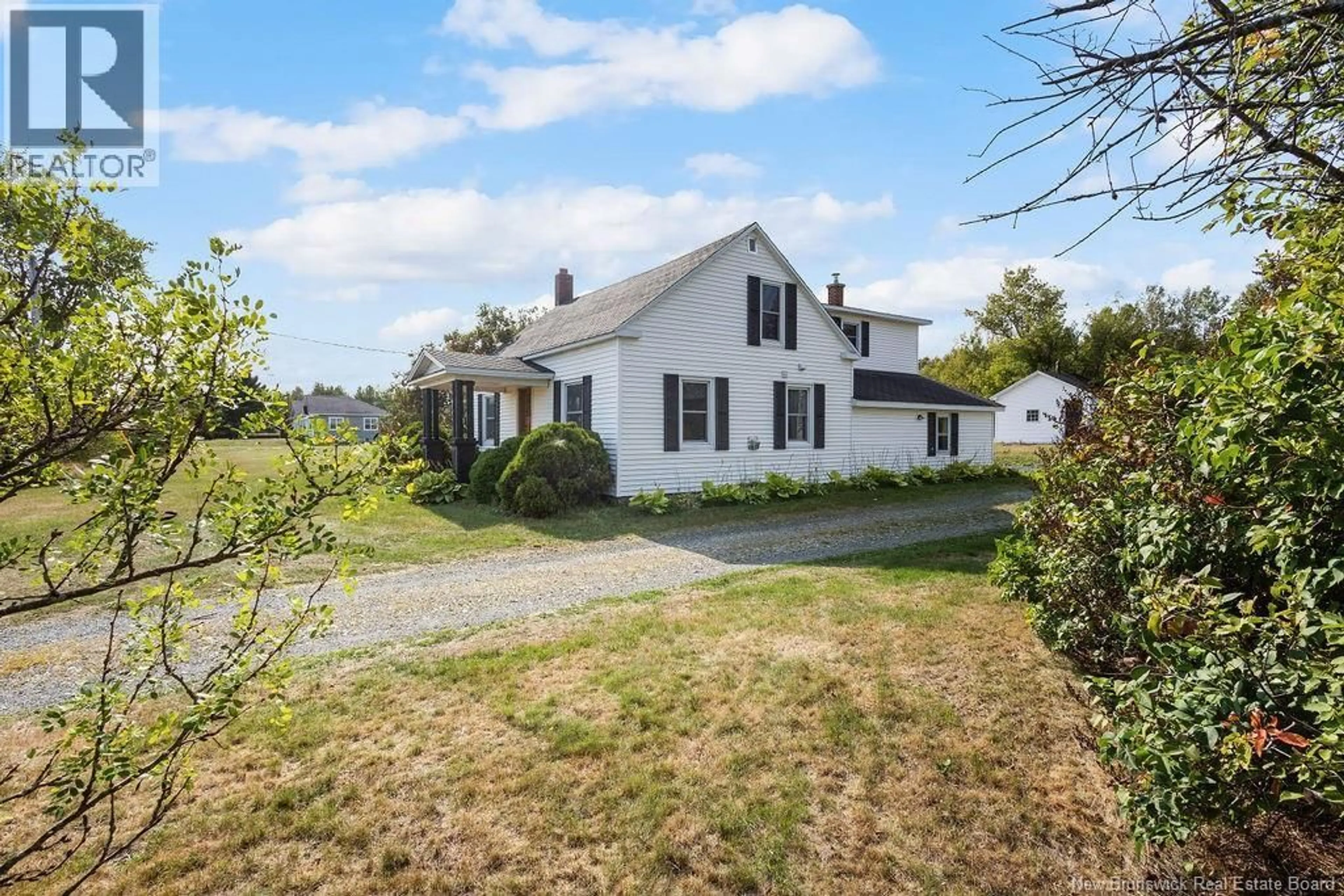 A pic from outside/outdoor area/front of a property/back of a property/a pic from drone, unknown for 2855 KING GEORGE HWY, Miramichi New Brunswick E1V7B1