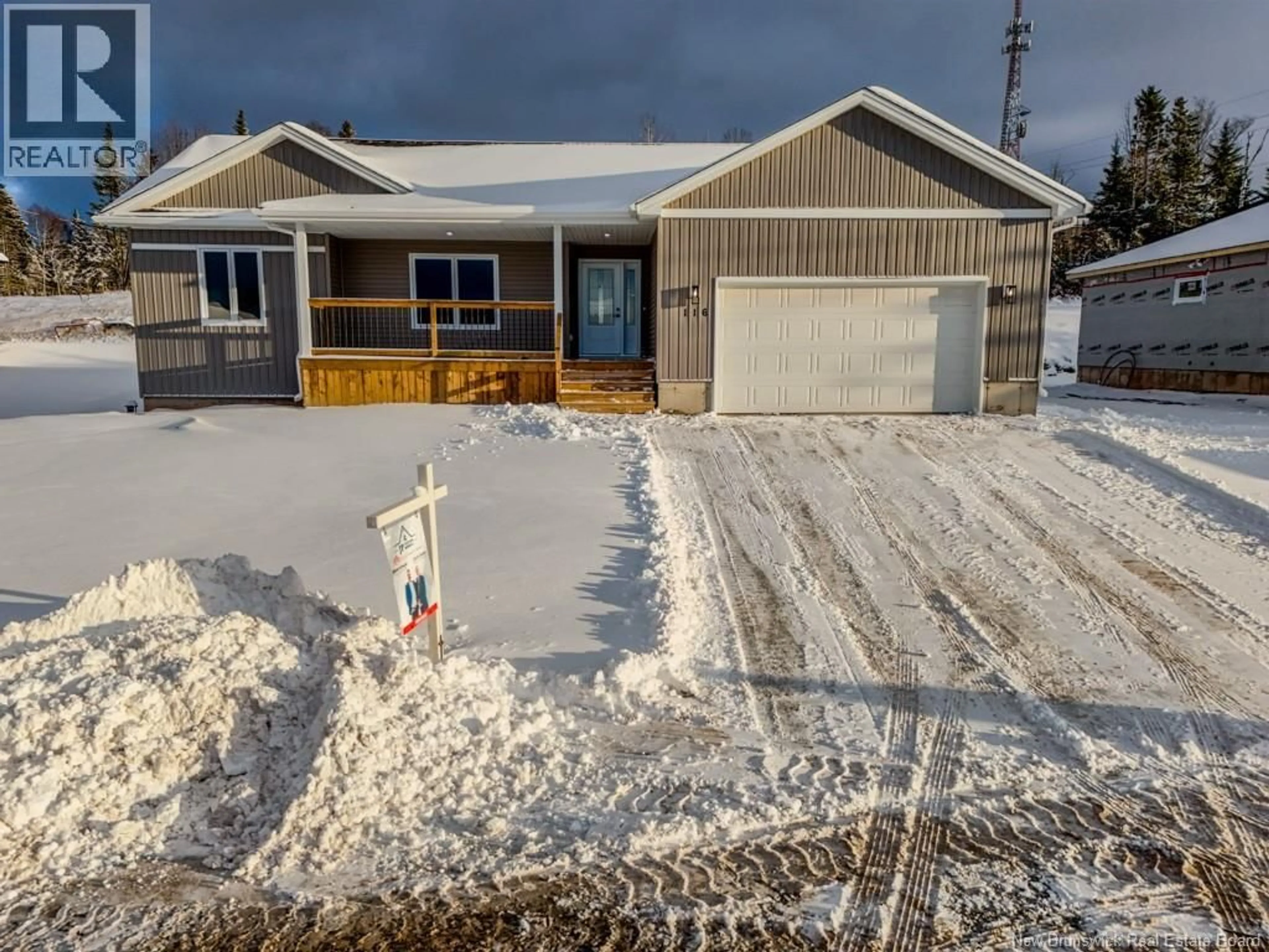 A pic from outside/outdoor area/front of a property/back of a property/a pic from drone, street for 116 SQUIRE DRIVE, Quispamsis New Brunswick E2G0B6