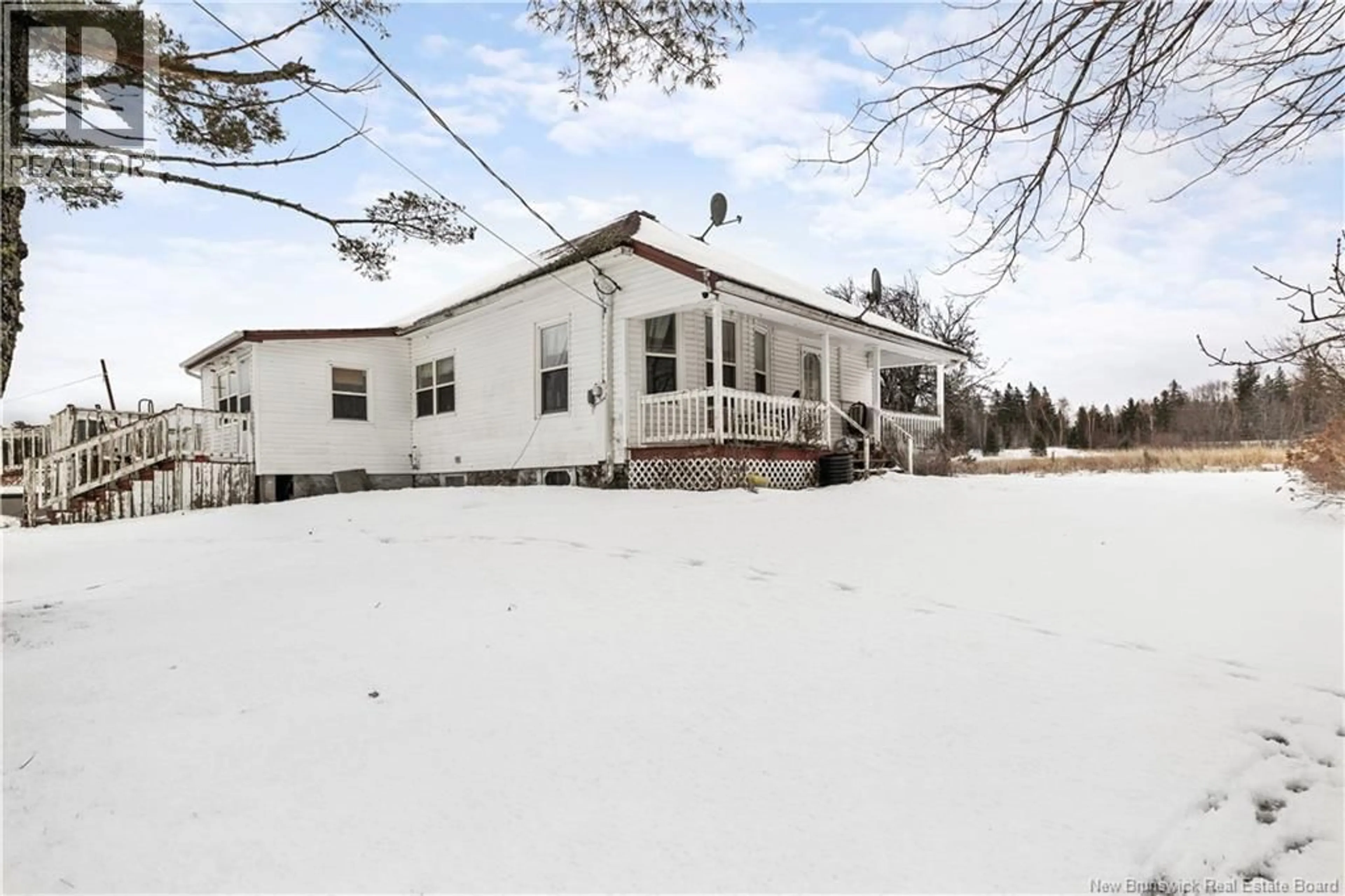 A pic from outside/outdoor area/front of a property/back of a property/a pic from drone, building for 8557 ROUTE 134, Galloway New Brunswick E4W2N4