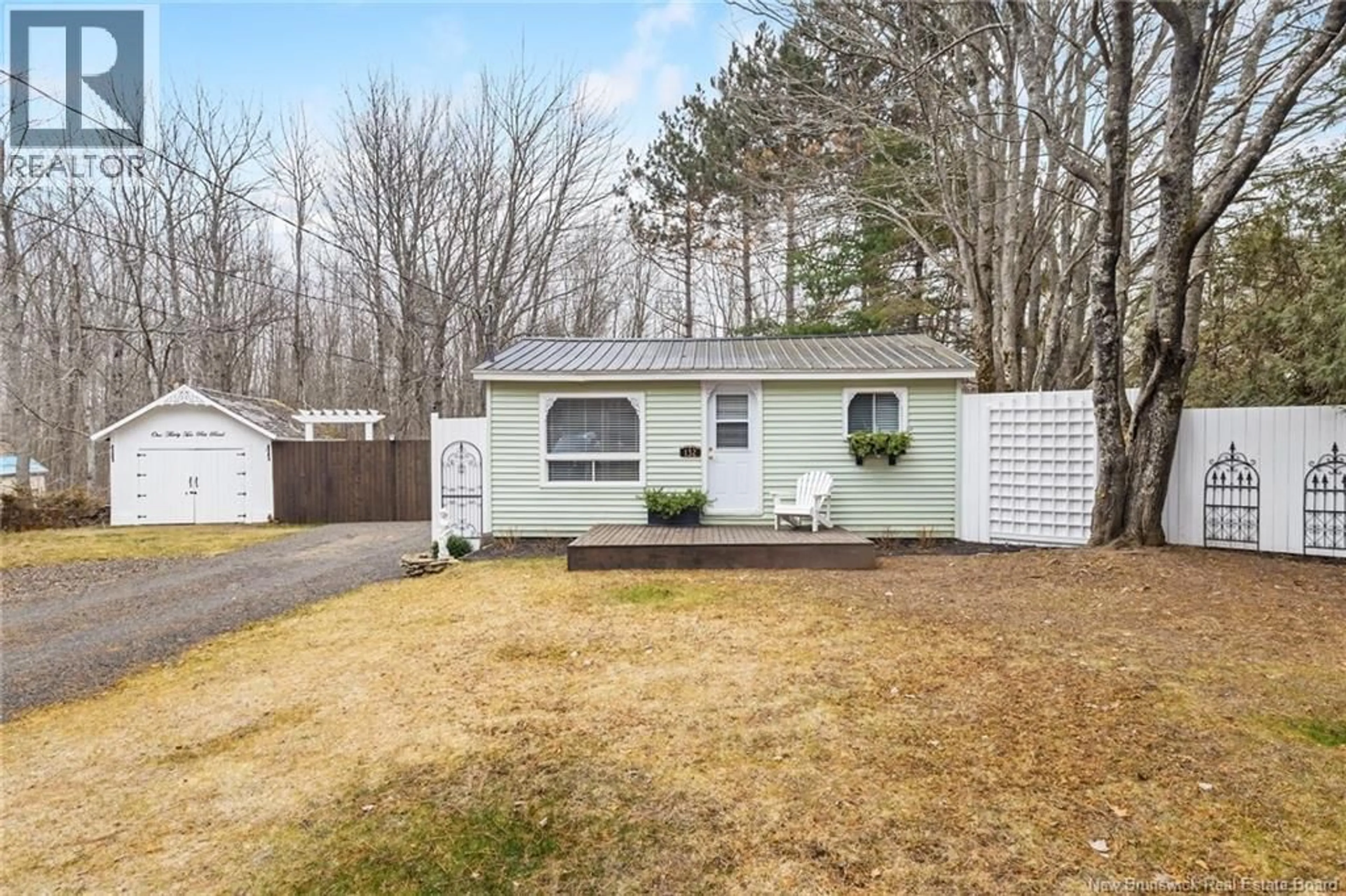 Home with vinyl exterior material, street for 132 POST ROAD, Minto New Brunswick E4B3A1