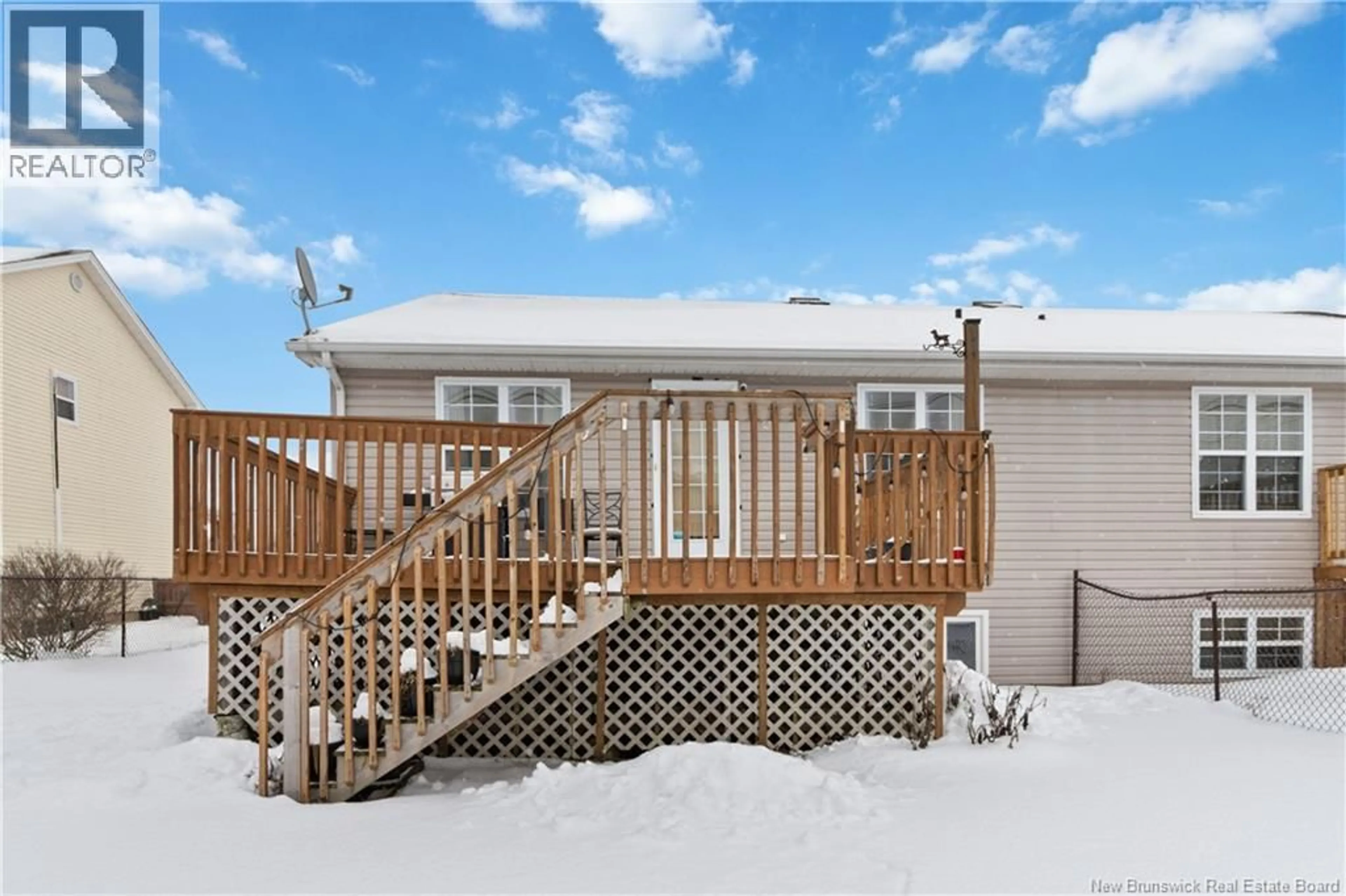 Home with vinyl exterior material, unknown for 139 MOUNT PLEASANT ROAD, Moncton New Brunswick E1G5J4