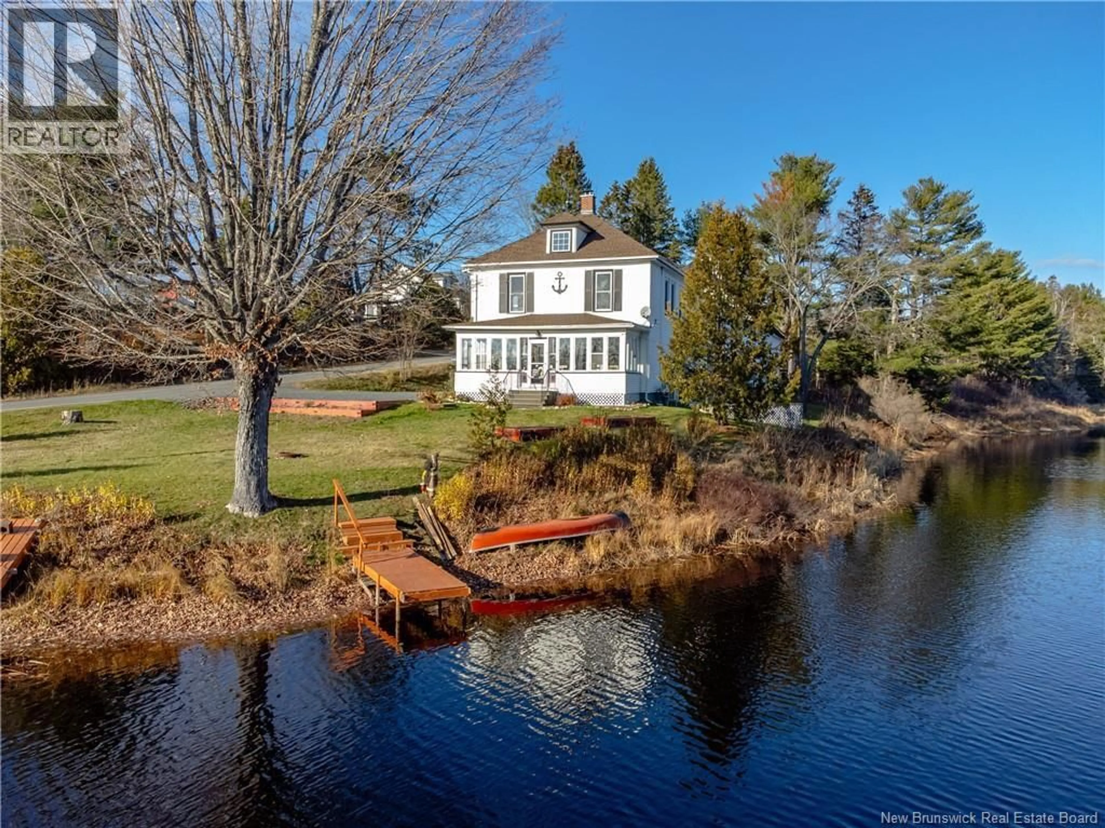 A pic from outside/outdoor area/front of a property/back of a property/a pic from drone, water/lake/river/ocean view for 3481 ROUTE 635, Harvey New Brunswick E6K1J7