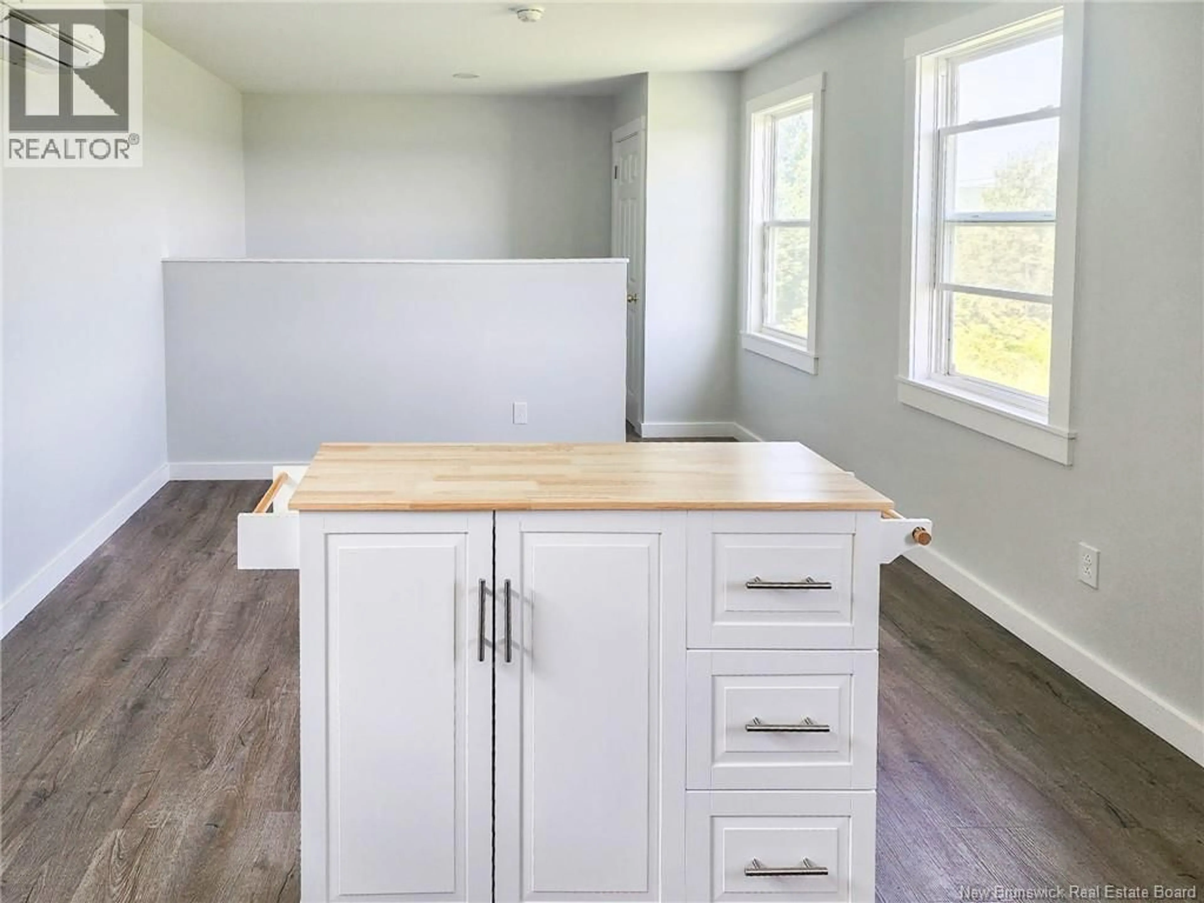 Open concept kitchen, wood/laminate floor for 6867 ROUTE 130, Bairdsville New Brunswick E7L1W9