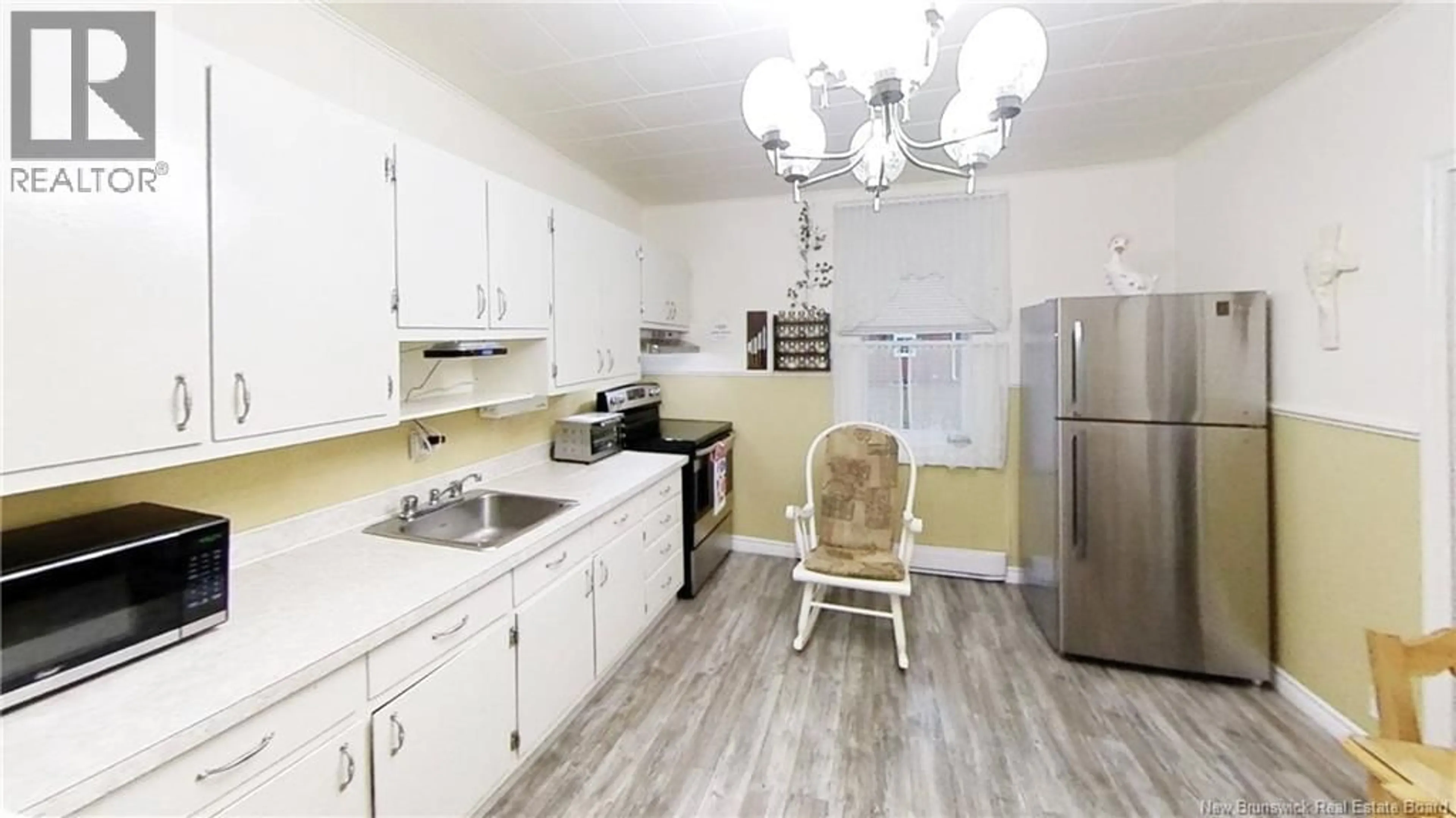 Standard kitchen, unknown for 729 SAINT-JOSEPH, Saint-Léolin New Brunswick E8N2N3