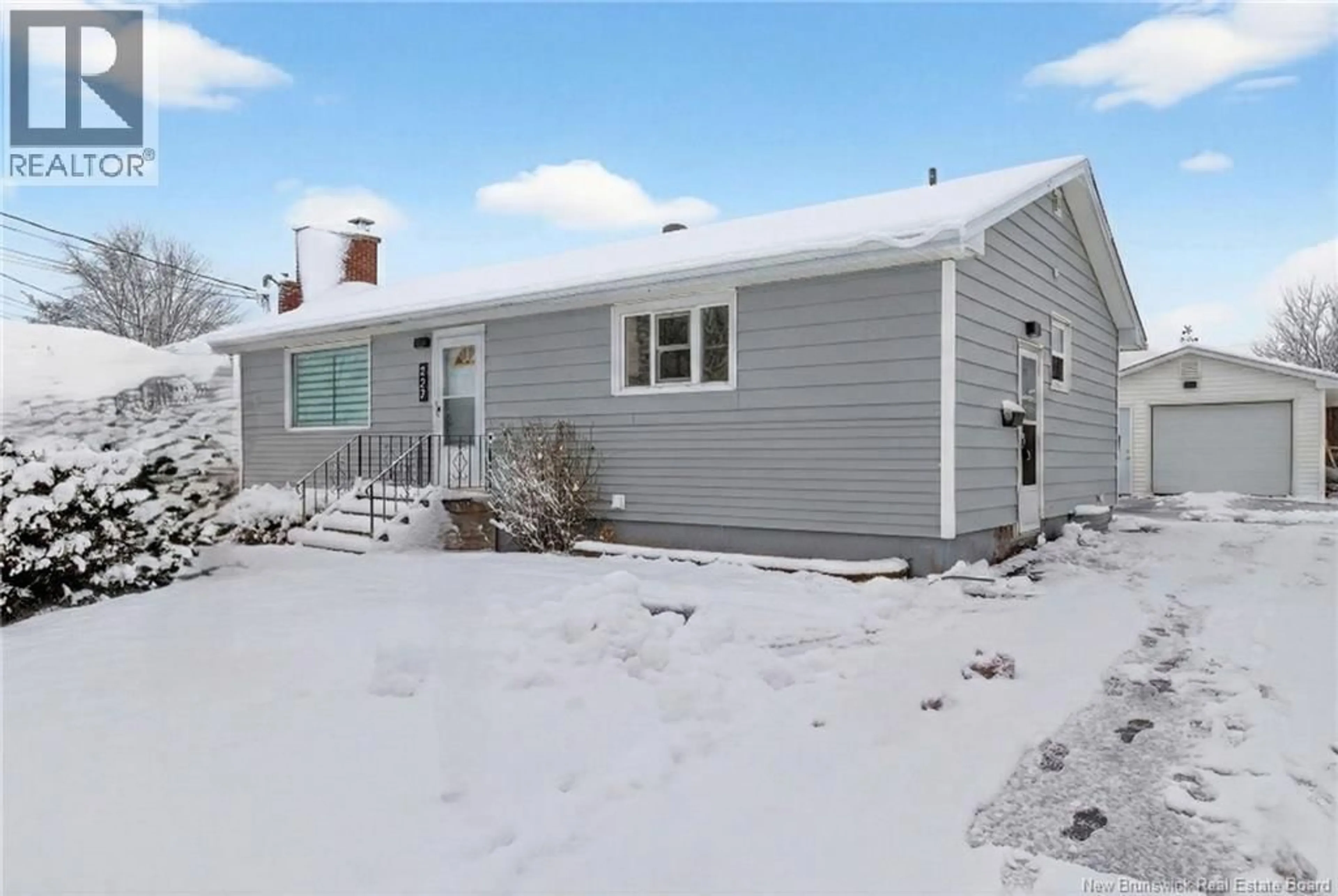 Home with vinyl exterior material, street for 222 WHITNEY AVENUE, Moncton New Brunswick E1C8E2