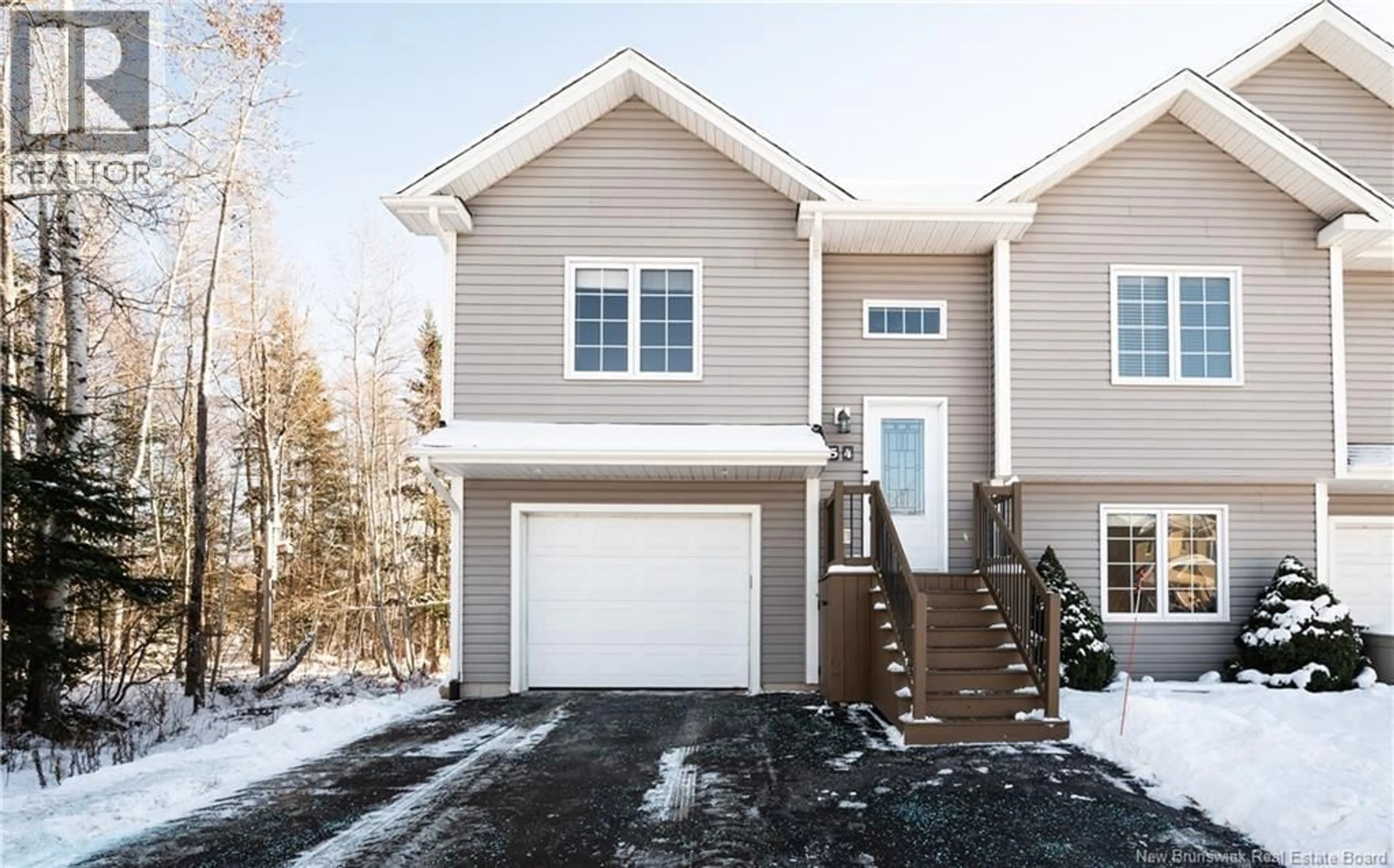 Home with vinyl exterior material, street for 54 O'NEILL, Moncton New Brunswick E1A9L8