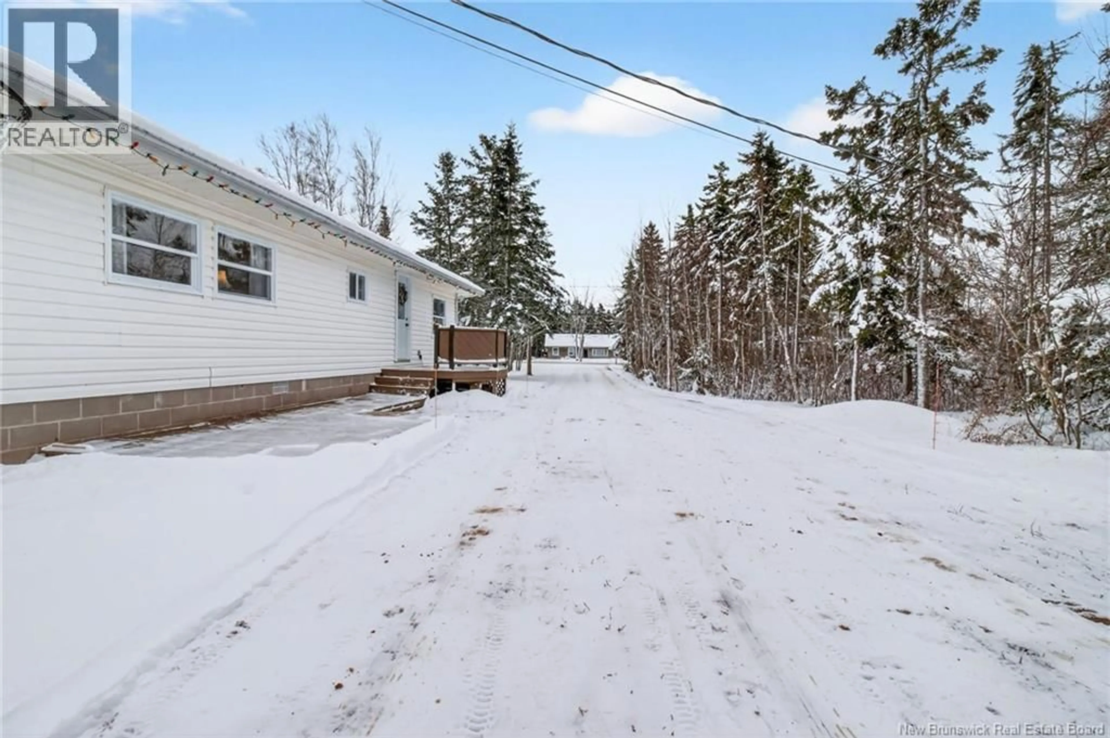 Patio, street for 204 LITTLE DOVER ROAD, Memramcook New Brunswick E4K3T8