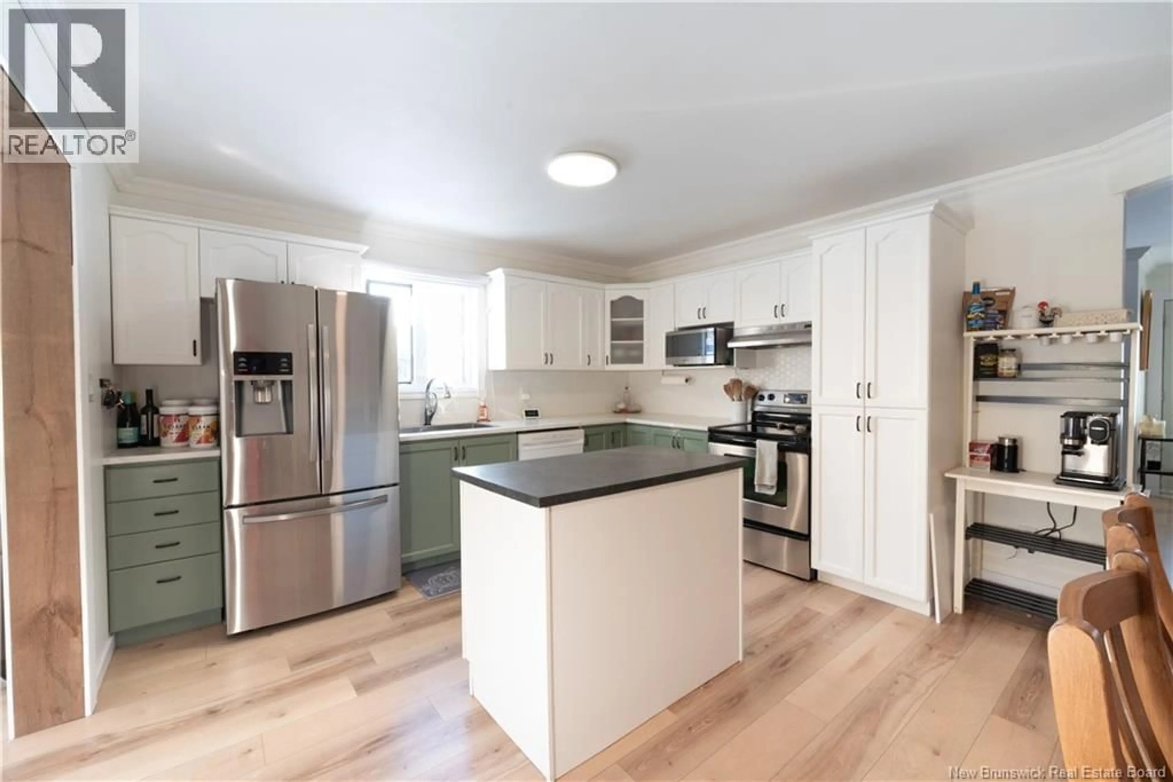 Open concept kitchen, unknown for 565 HILLSBOROUGH, Riverview New Brunswick E1B3T8