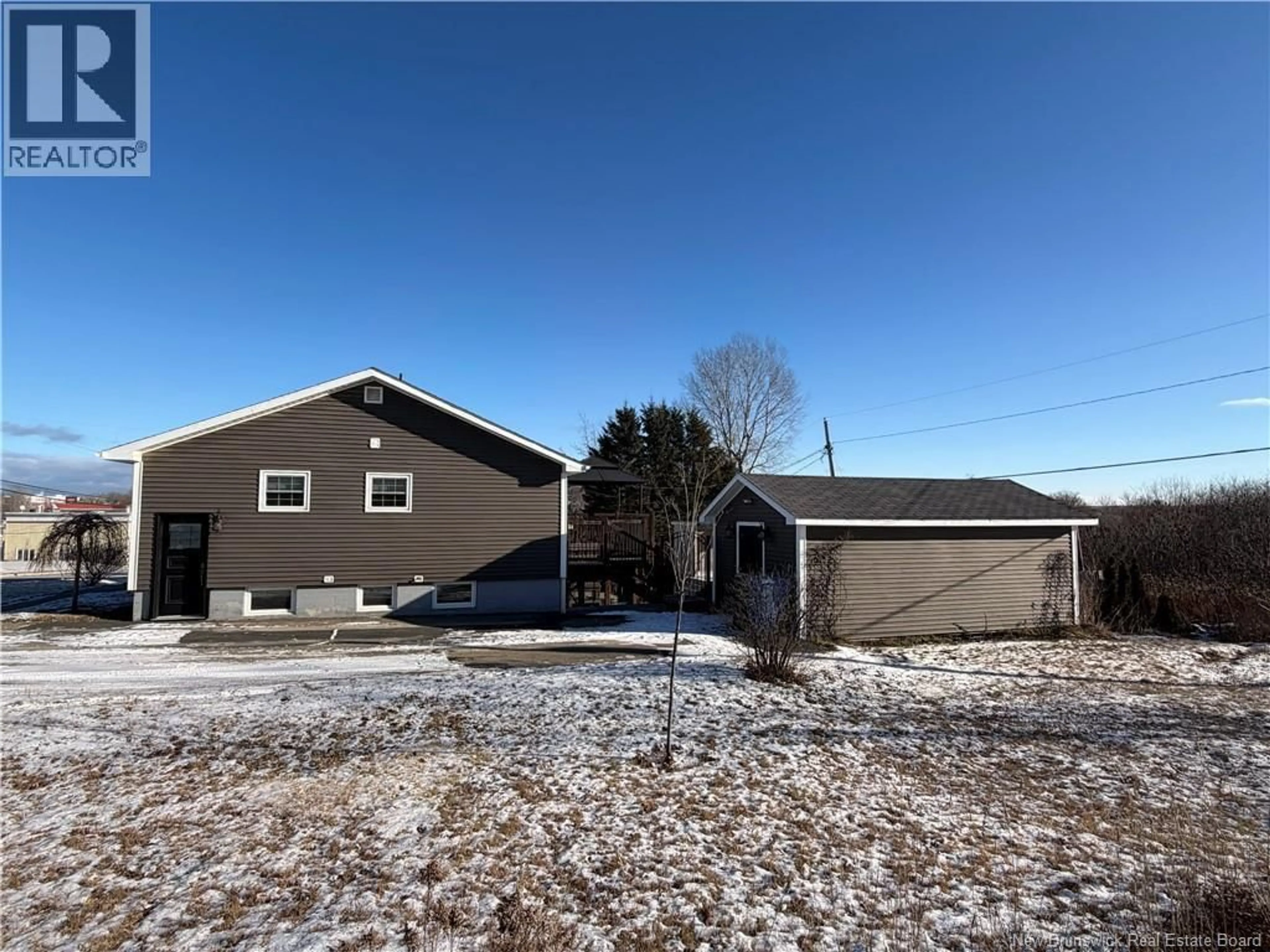 A pic from outside/outdoor area/front of a property/back of a property/a pic from drone, unknown for 619 ST-ANNE STREET, Bathurst New Brunswick E2A2N5